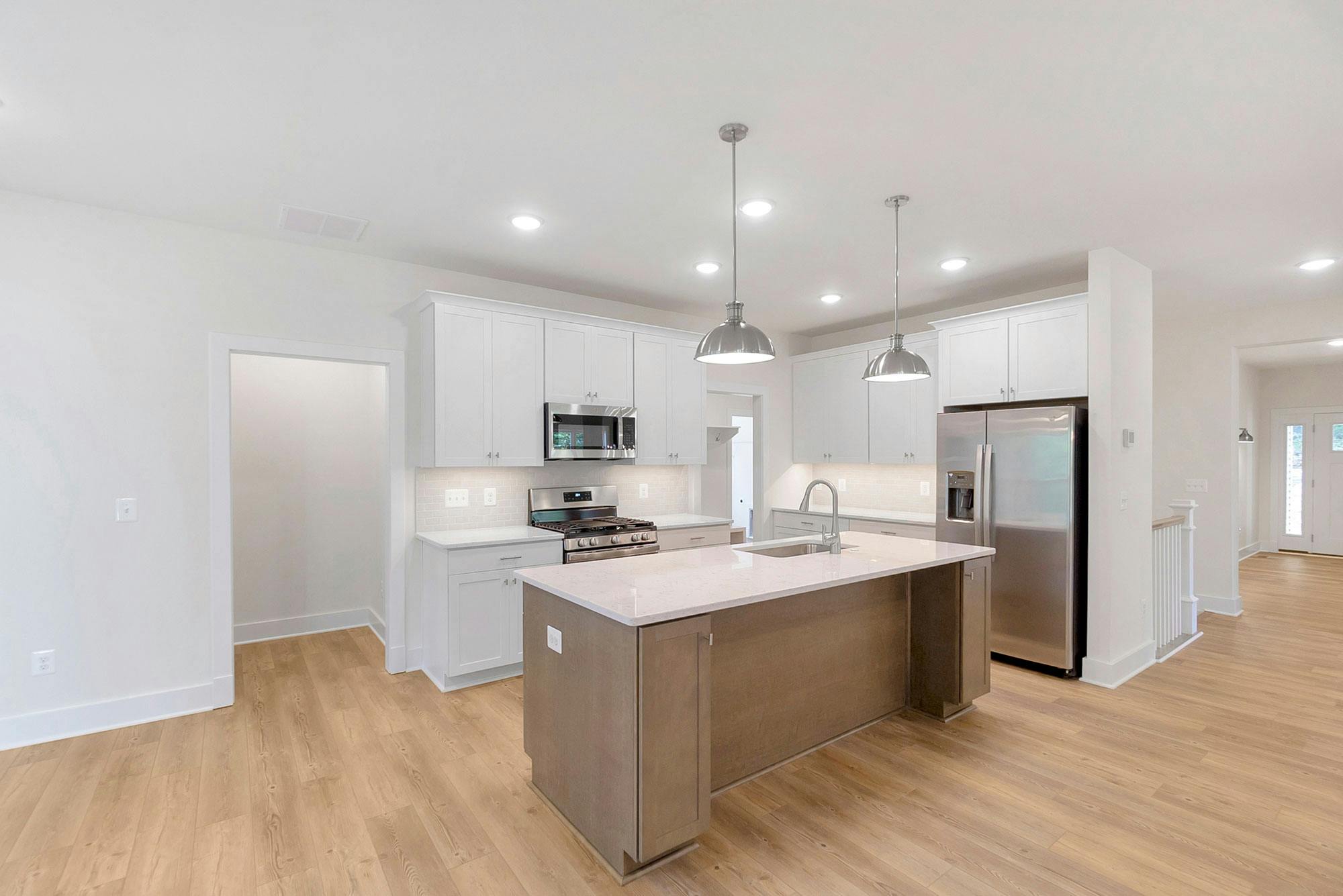 Photo Gallery Image 18