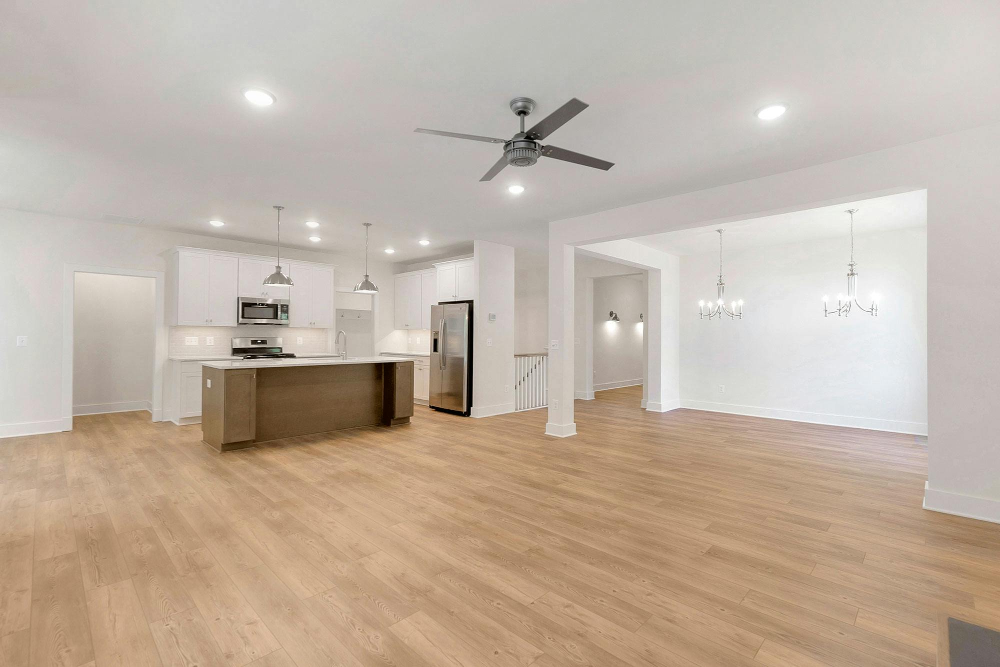 Photo Gallery Image 17