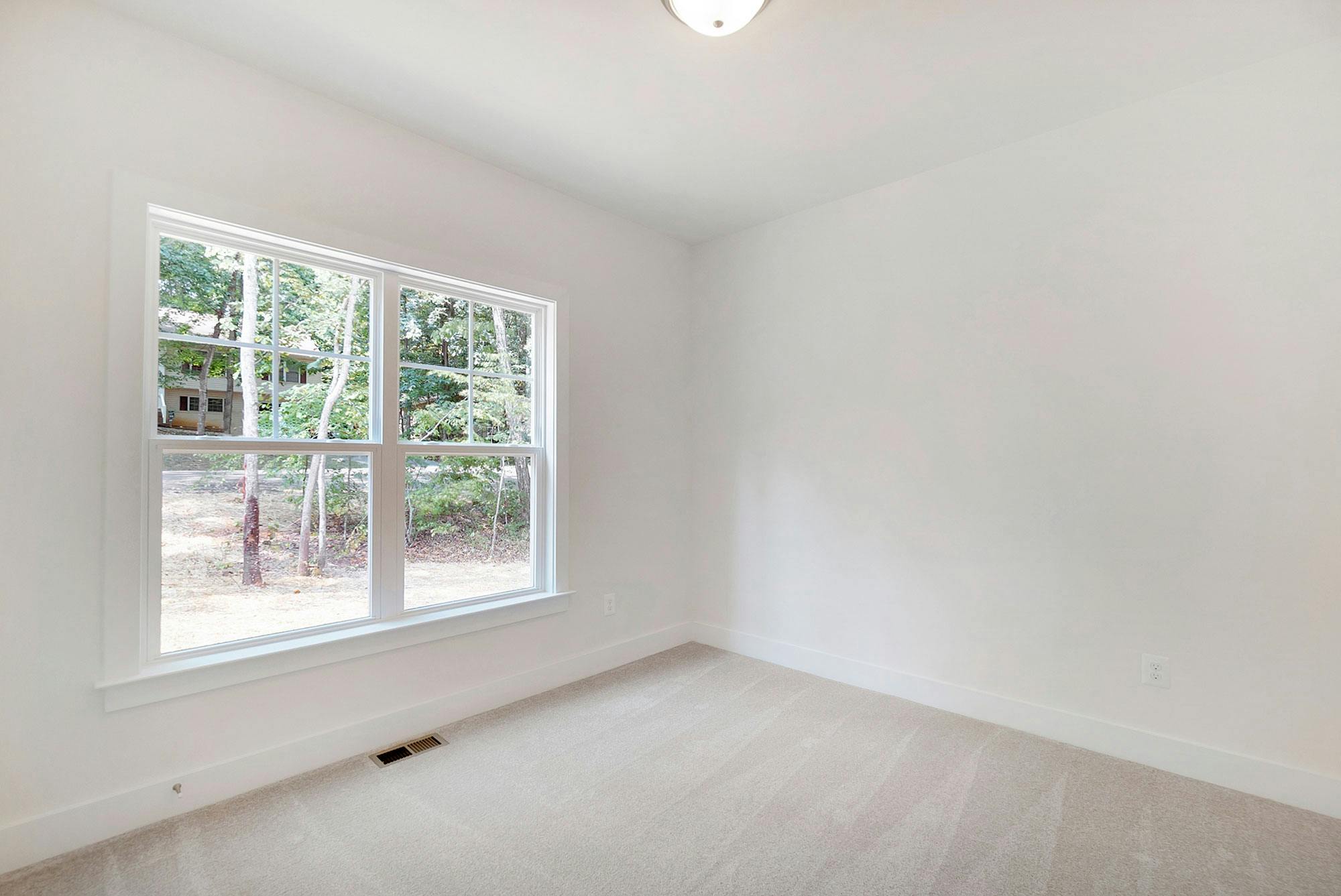 Photo Gallery Image 10