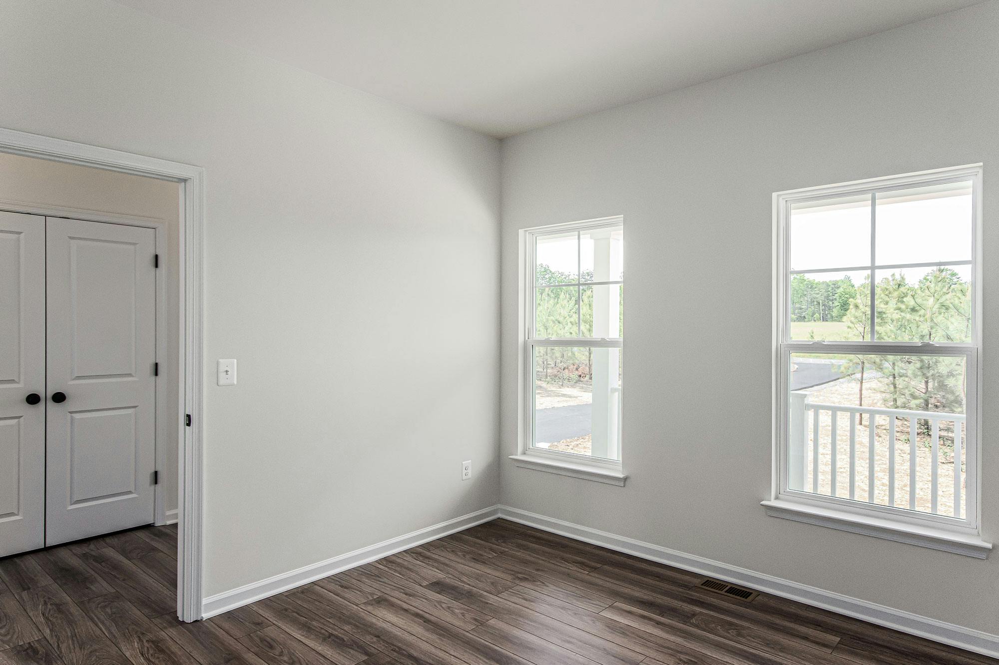 Photo Gallery Image 7