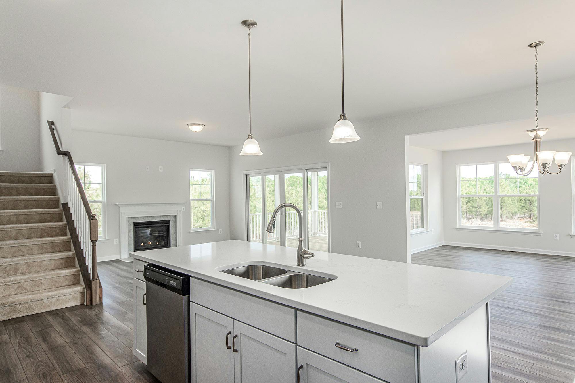 Photo Gallery Image 1