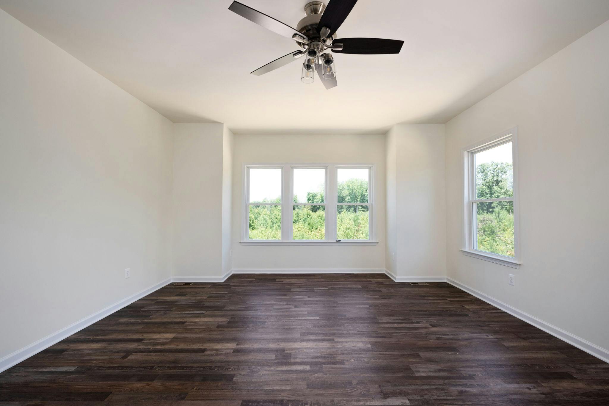 Photo Gallery Image 22