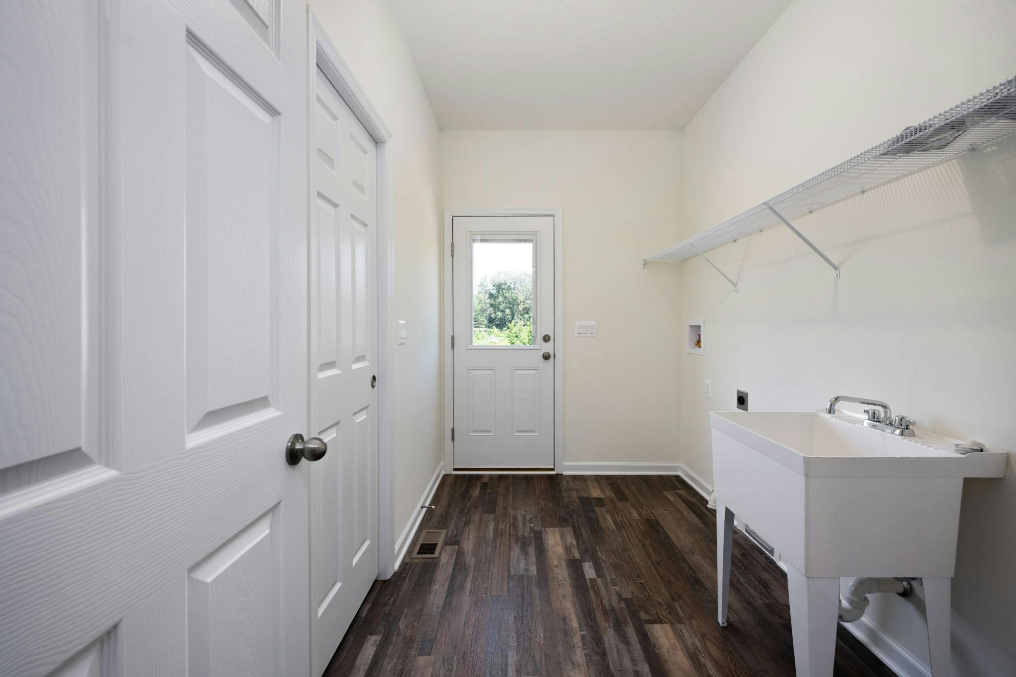 Photo Gallery Image 13