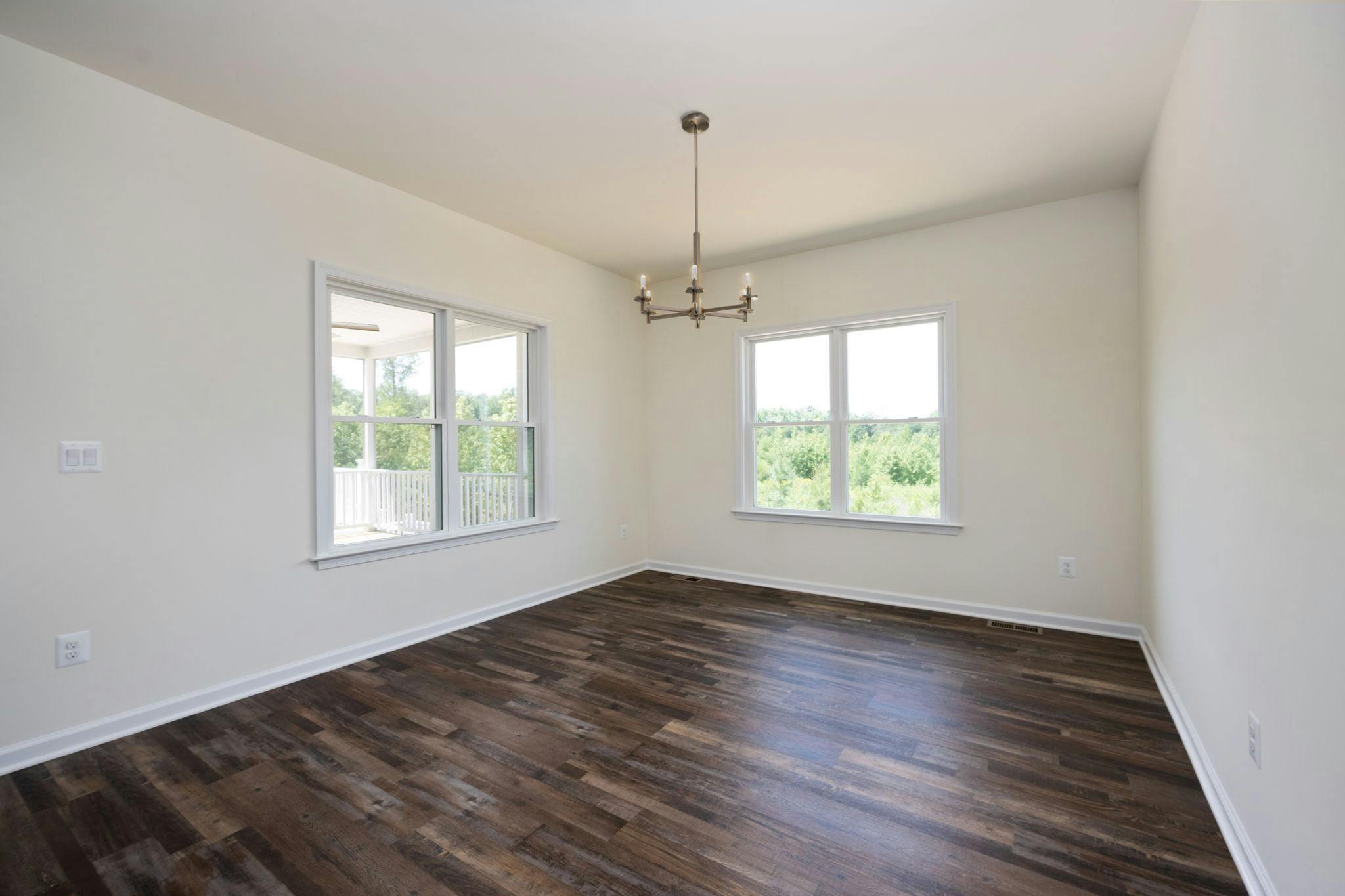 Photo Gallery Image 16