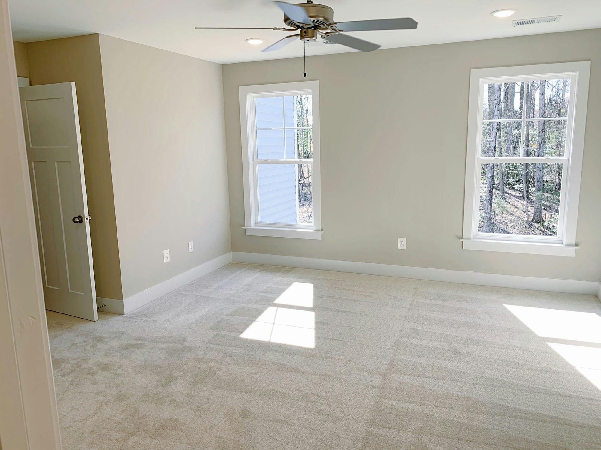 Photo Gallery Image 24