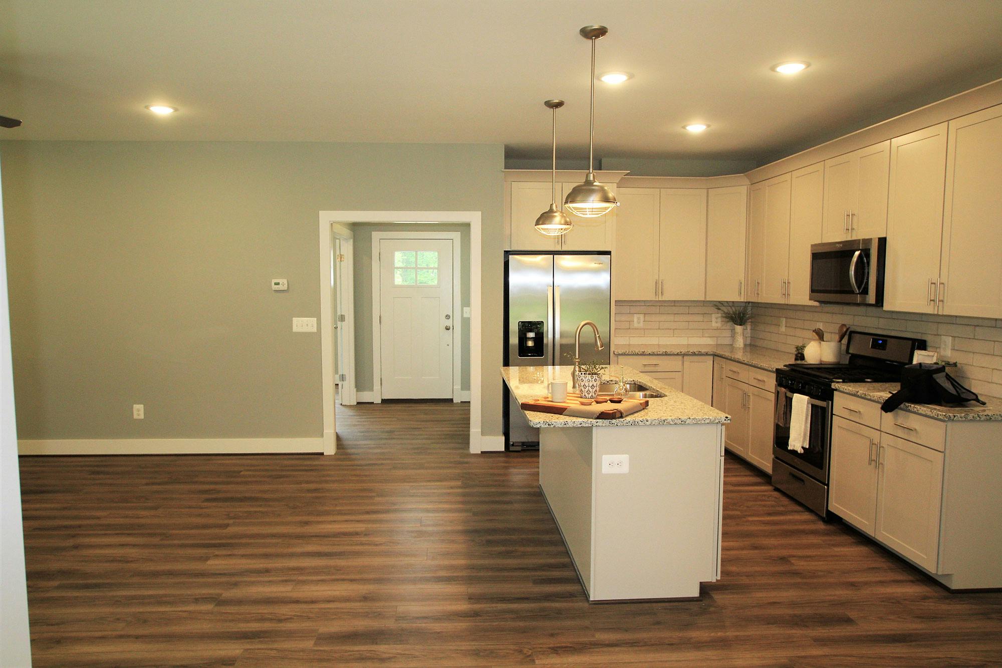 Photo Gallery Image 4