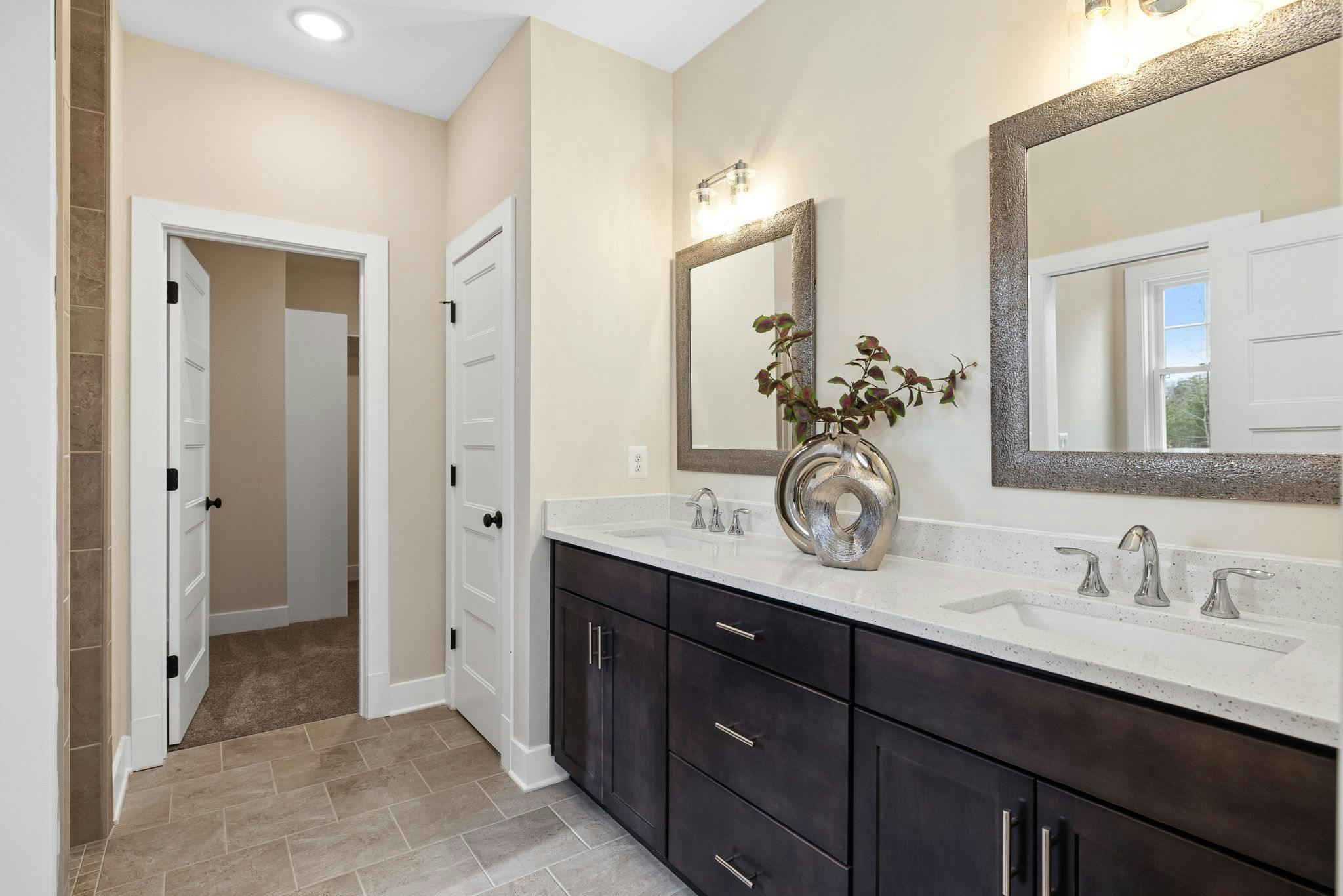 Photo Gallery Image 15