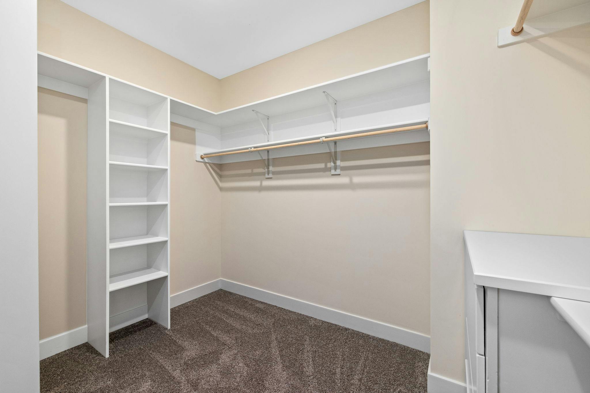 Photo Gallery Image 9