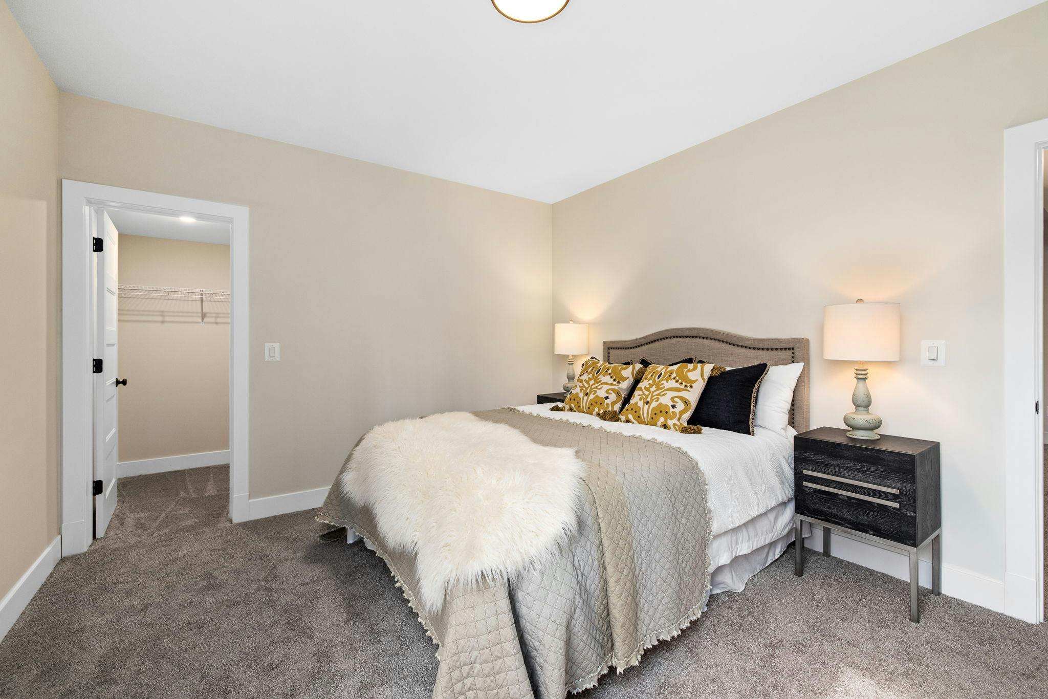 Photo Gallery Image 7