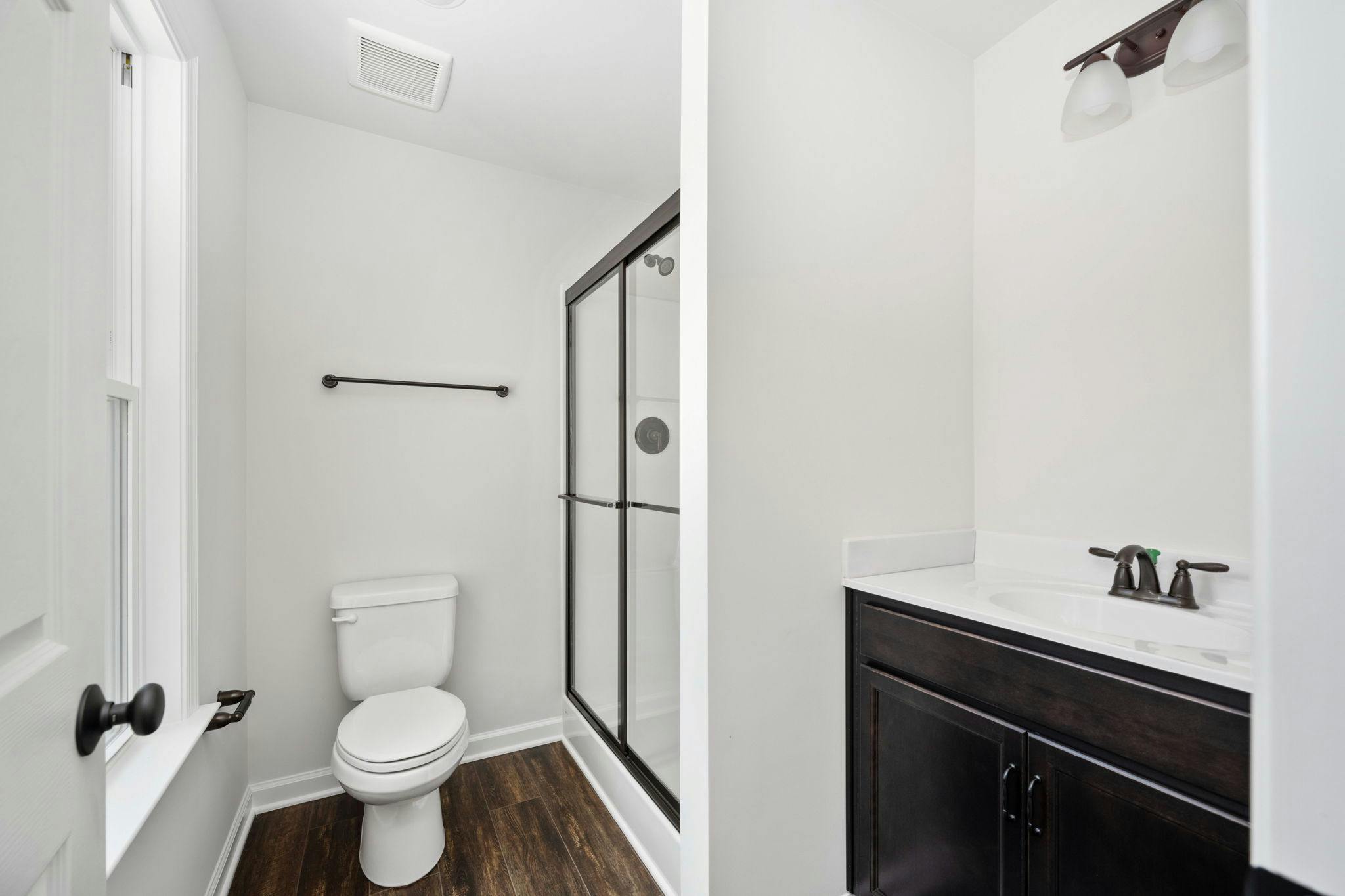 Photo Gallery Image 87