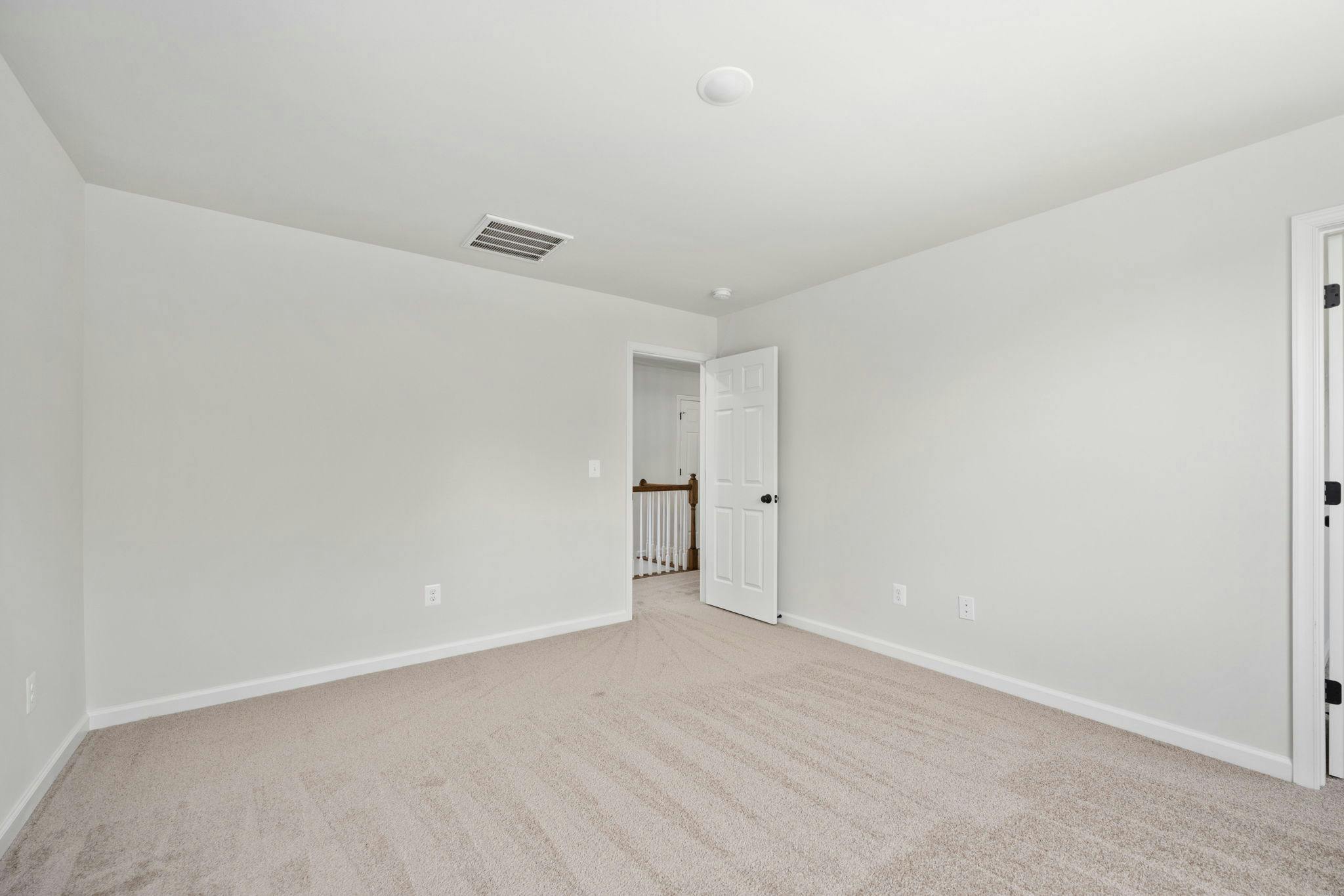 Photo Gallery Image 83