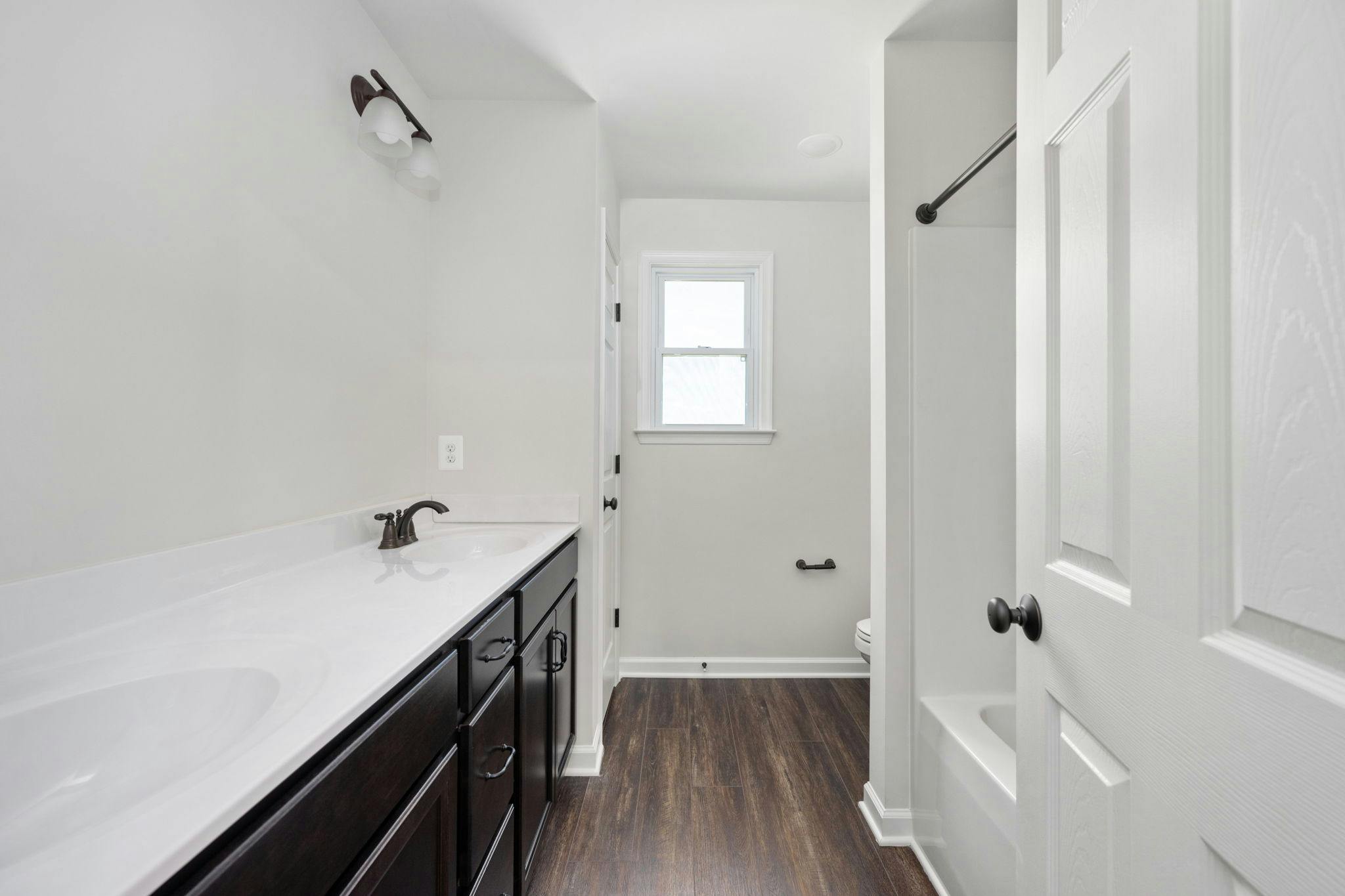 Photo Gallery Image 80