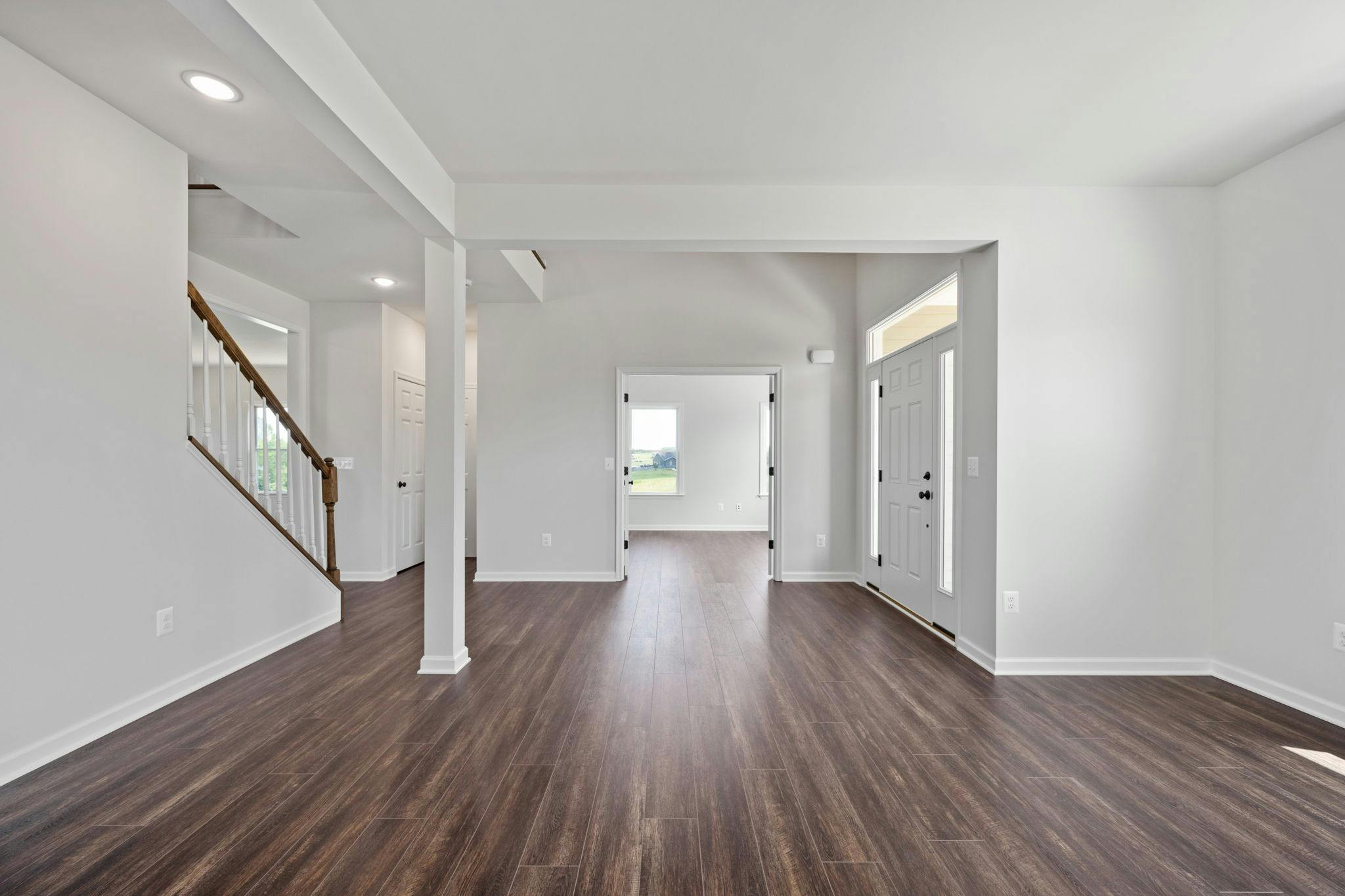 Photo Gallery Image 75