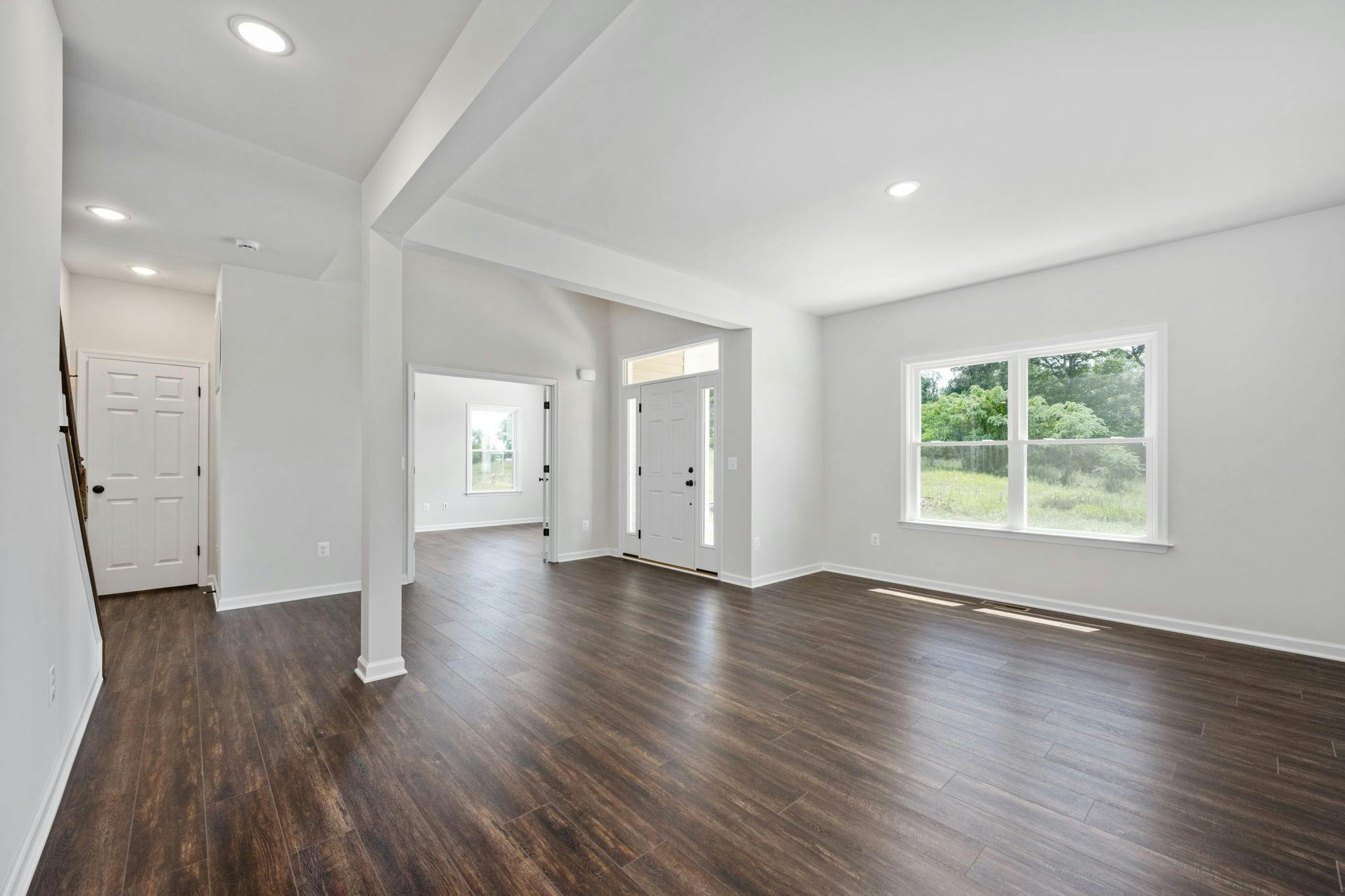 Photo Gallery Image 74