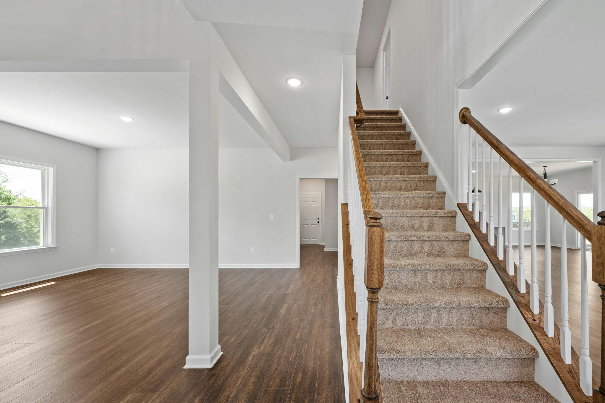 Photo Gallery Image 66