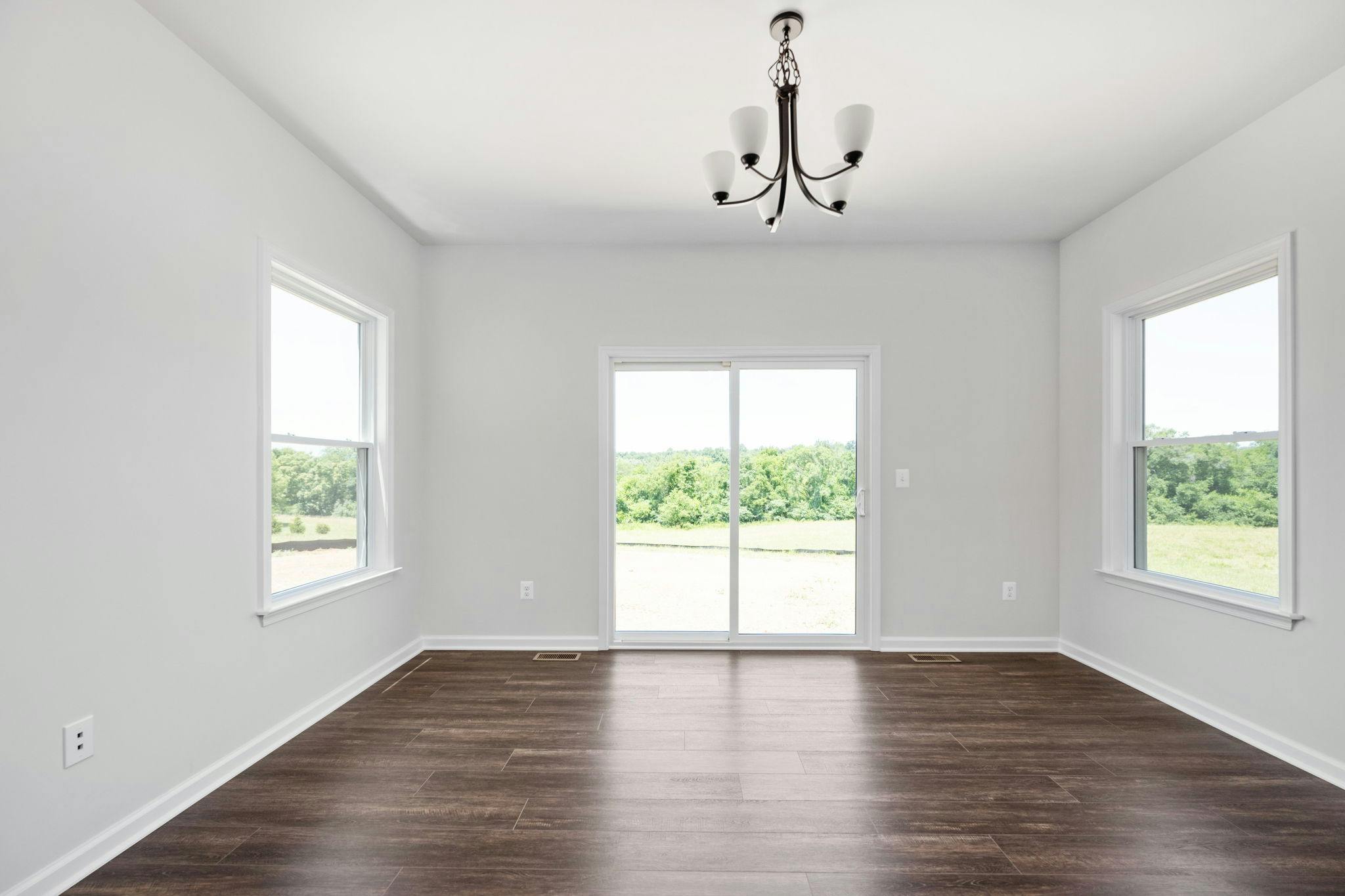 Photo Gallery Image 56