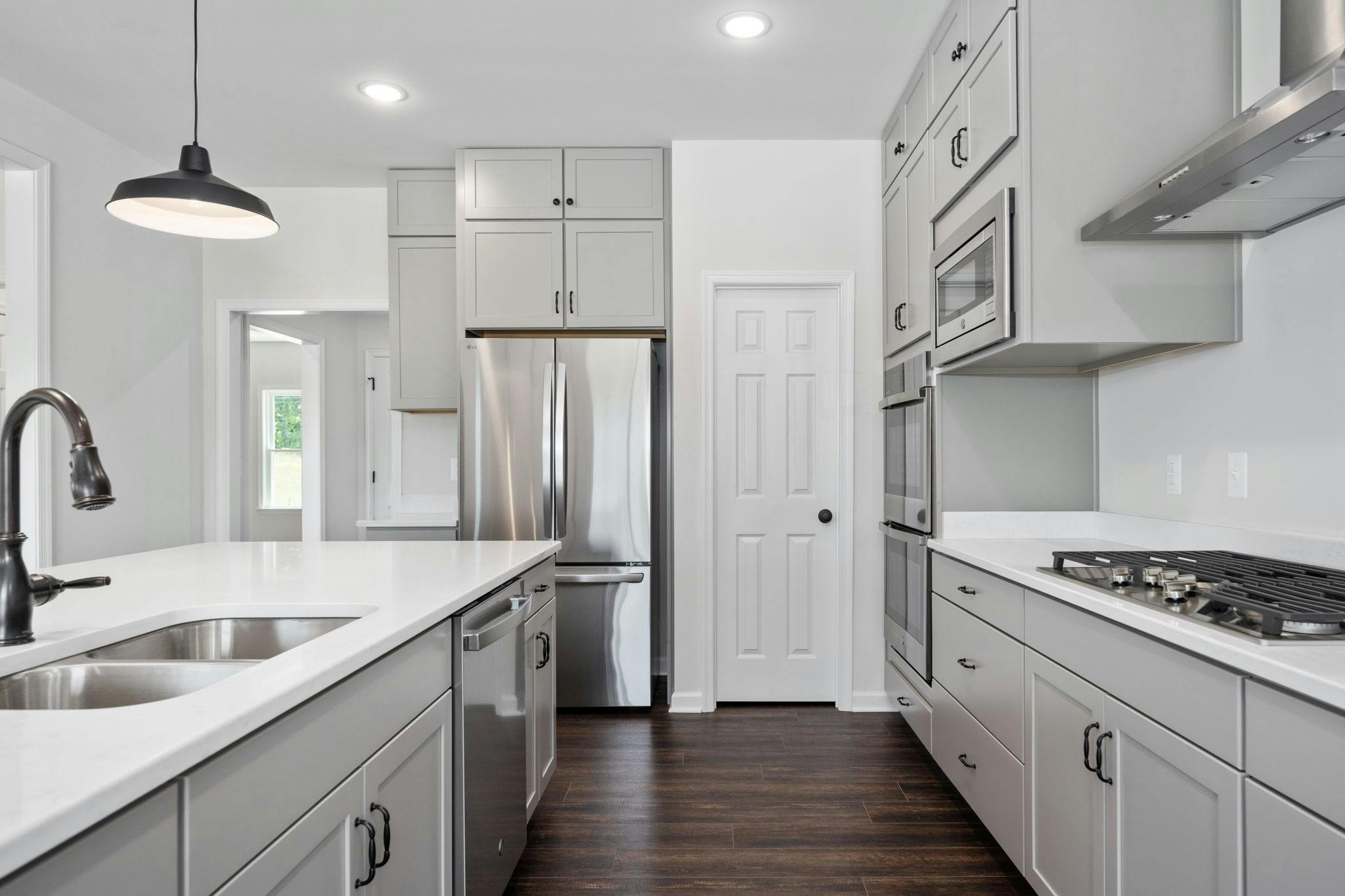 Photo Gallery Image 51