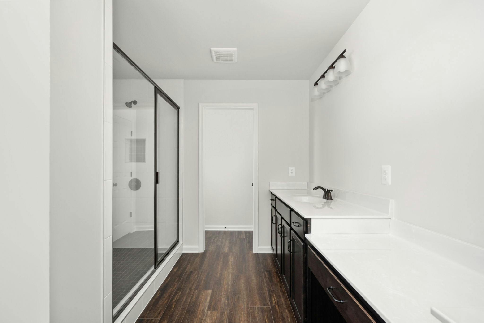 Photo Gallery Image 39