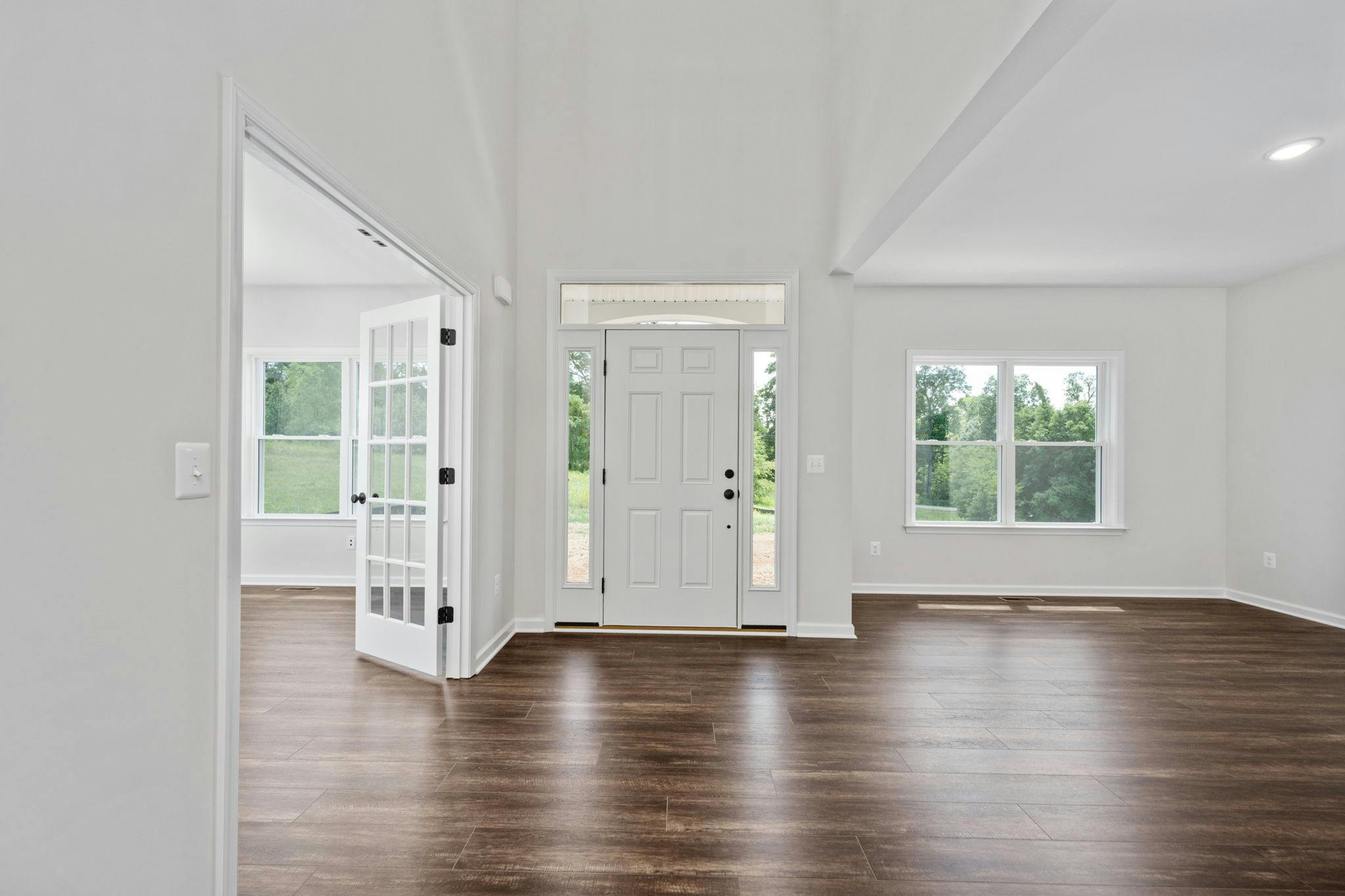 Photo Gallery Image 25