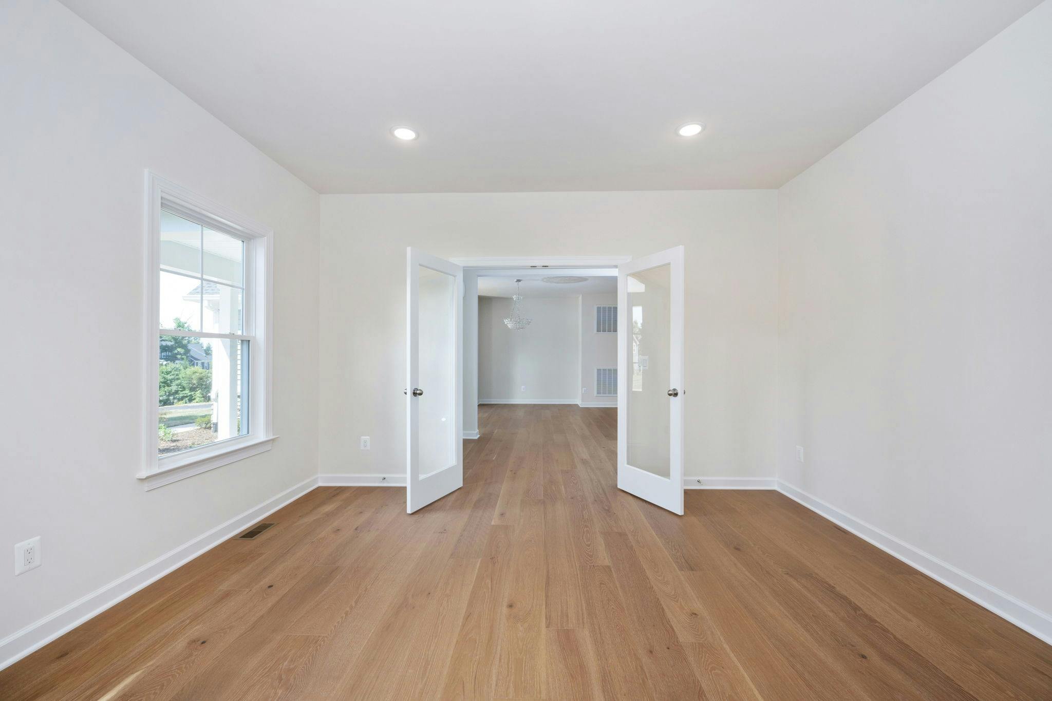 Photo Gallery Image 24