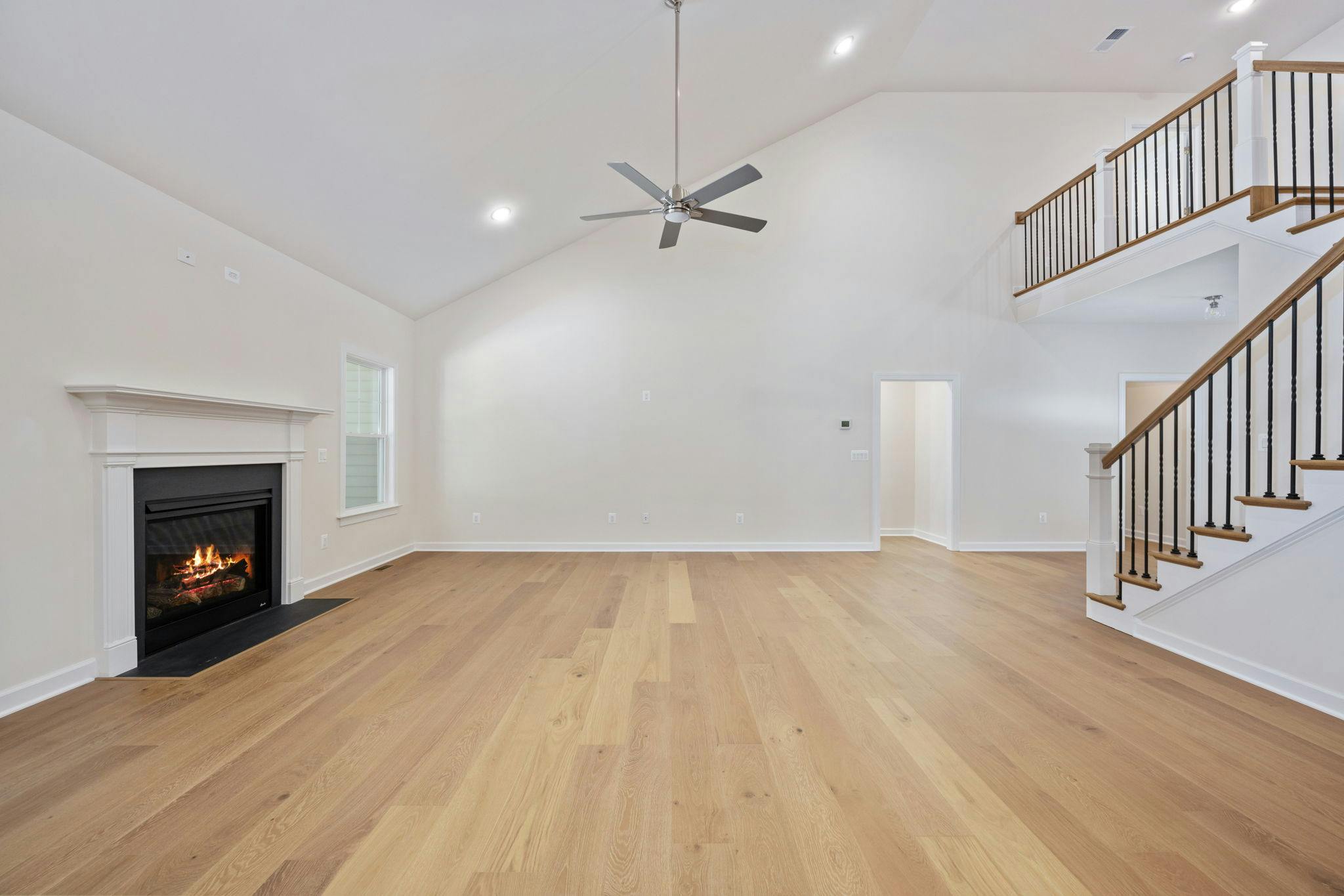 Photo Gallery Image 13