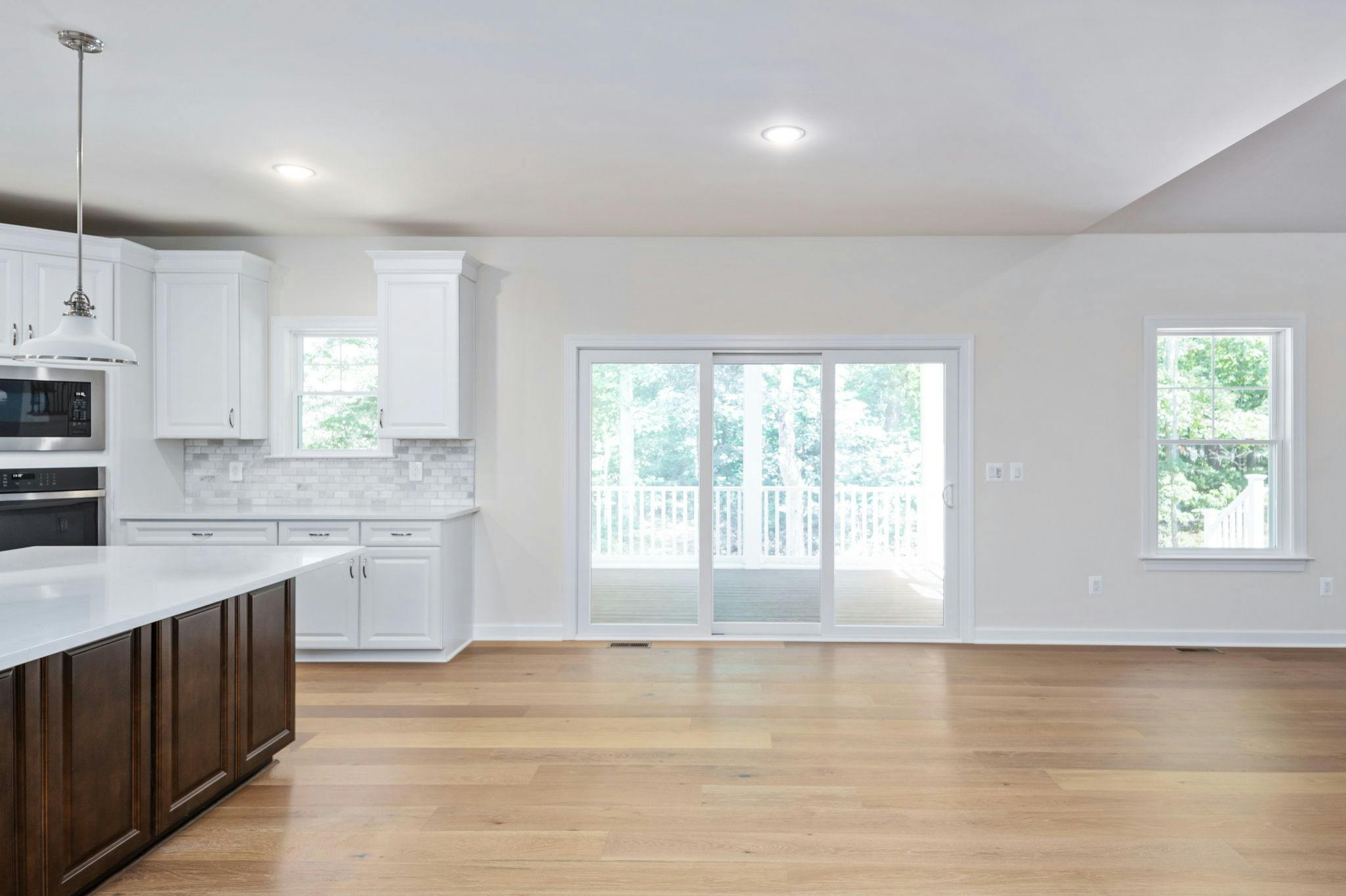 Photo Gallery Image 10