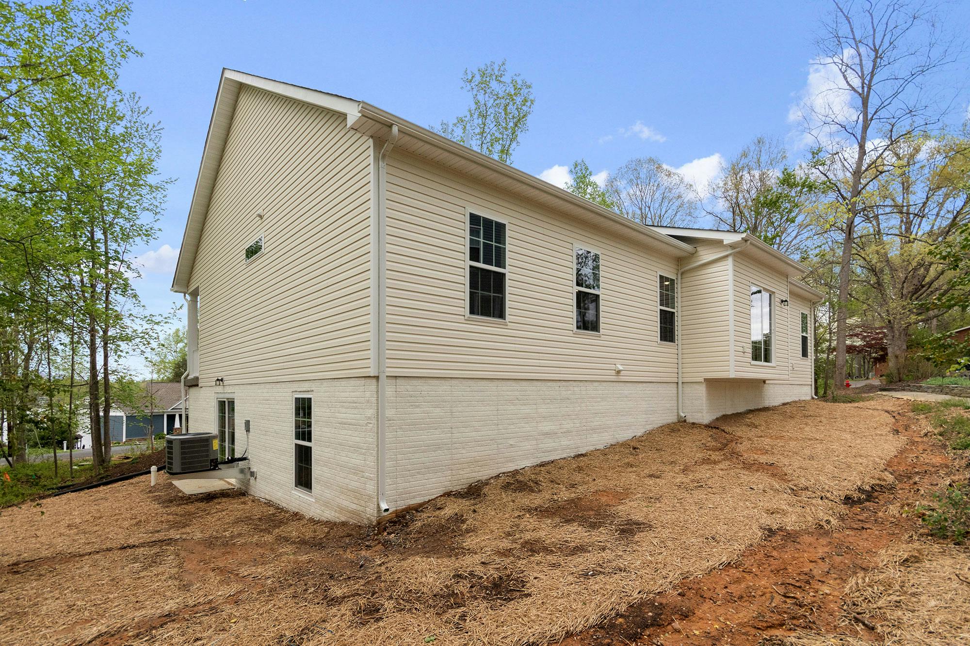 Photo Gallery Image 18