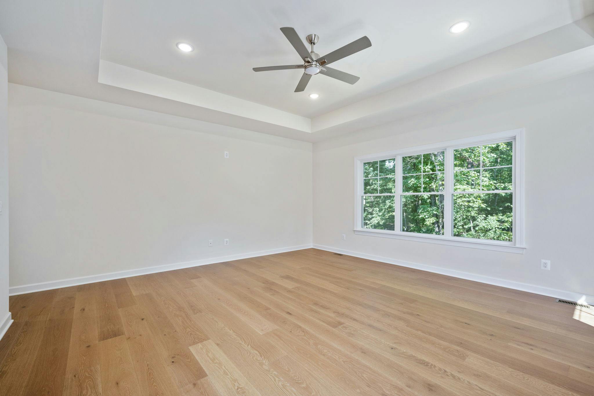 Photo Gallery Image 3