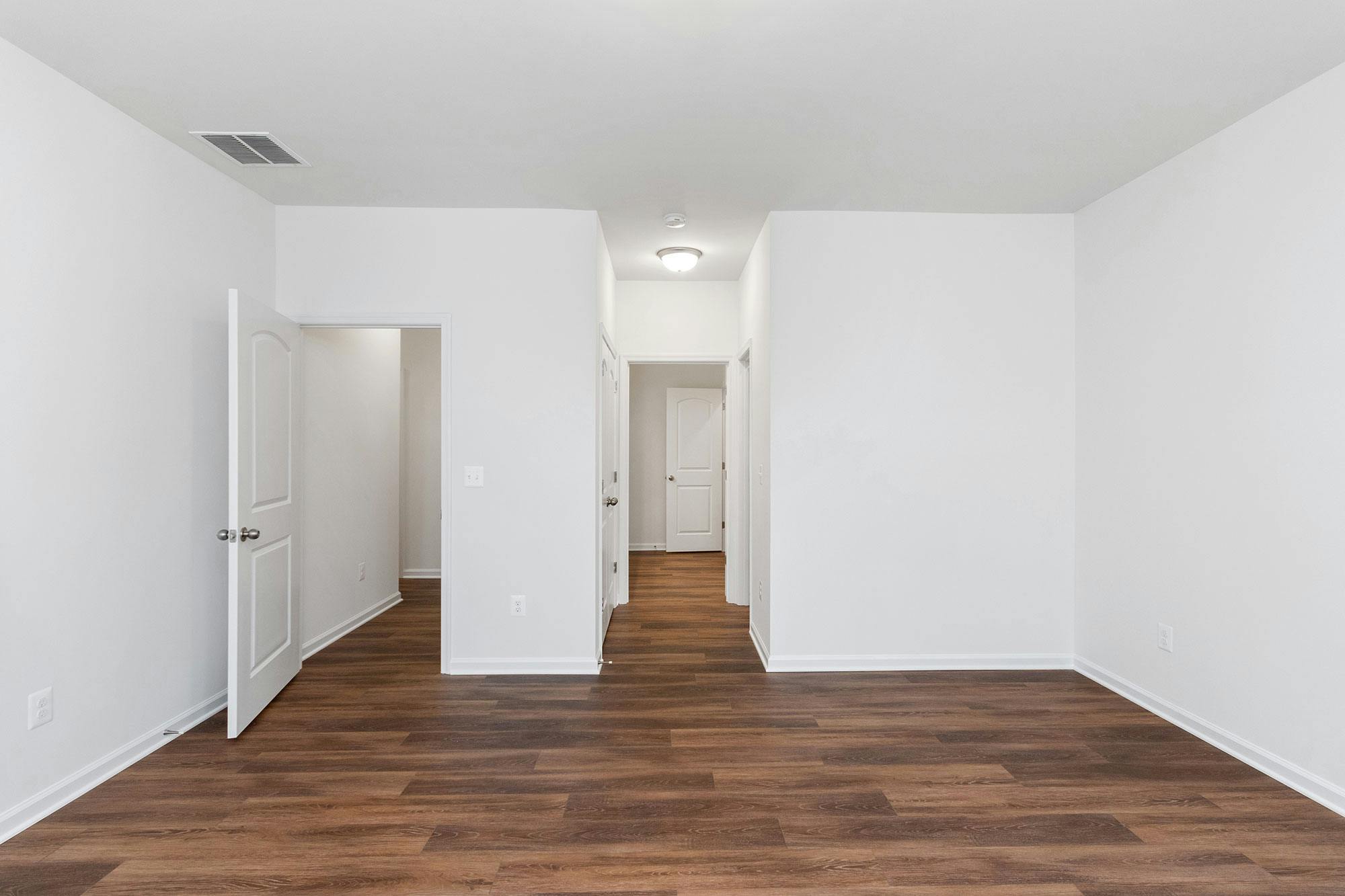 Photo Gallery Image 10