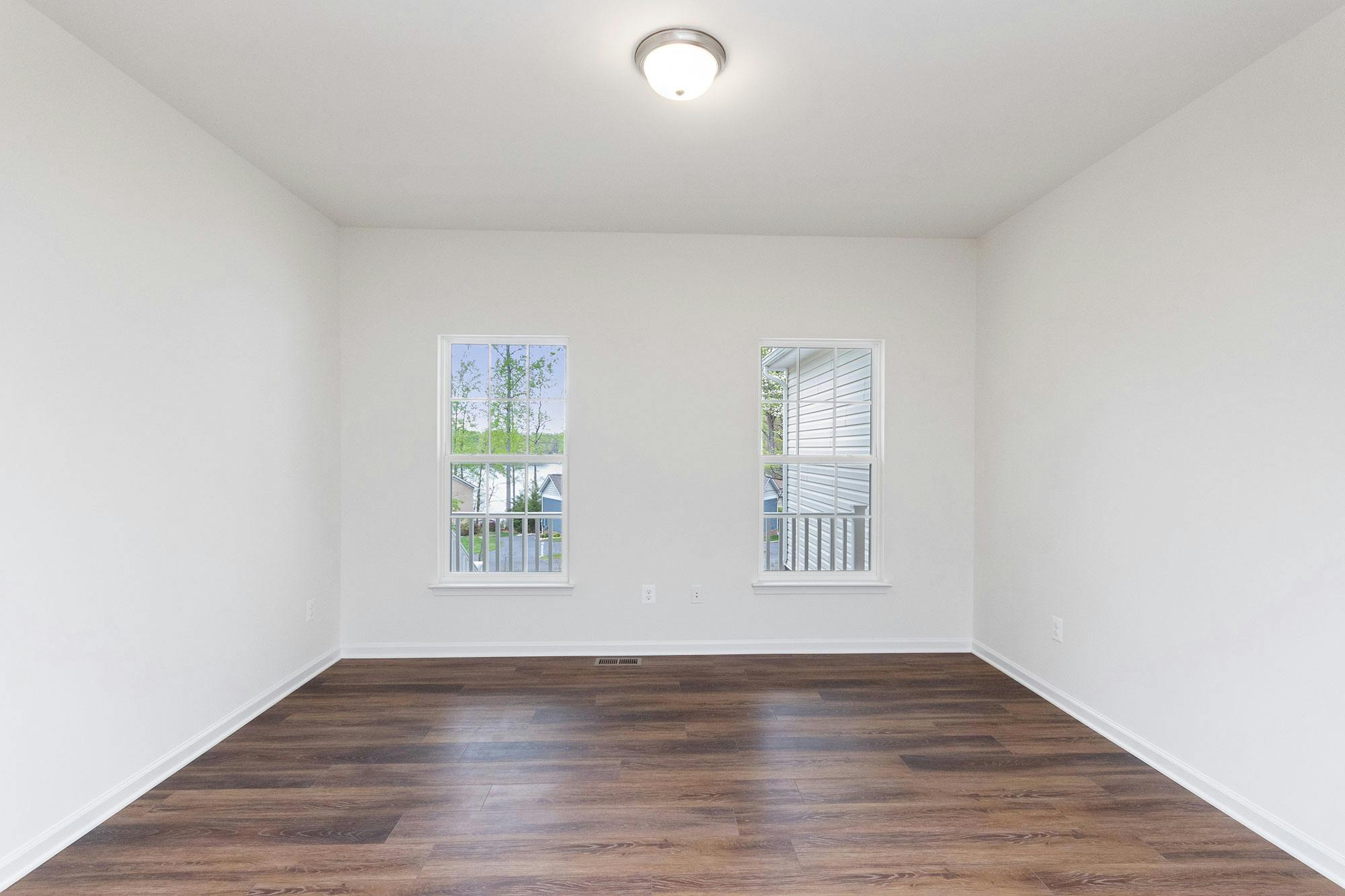 Photo Gallery Image 6