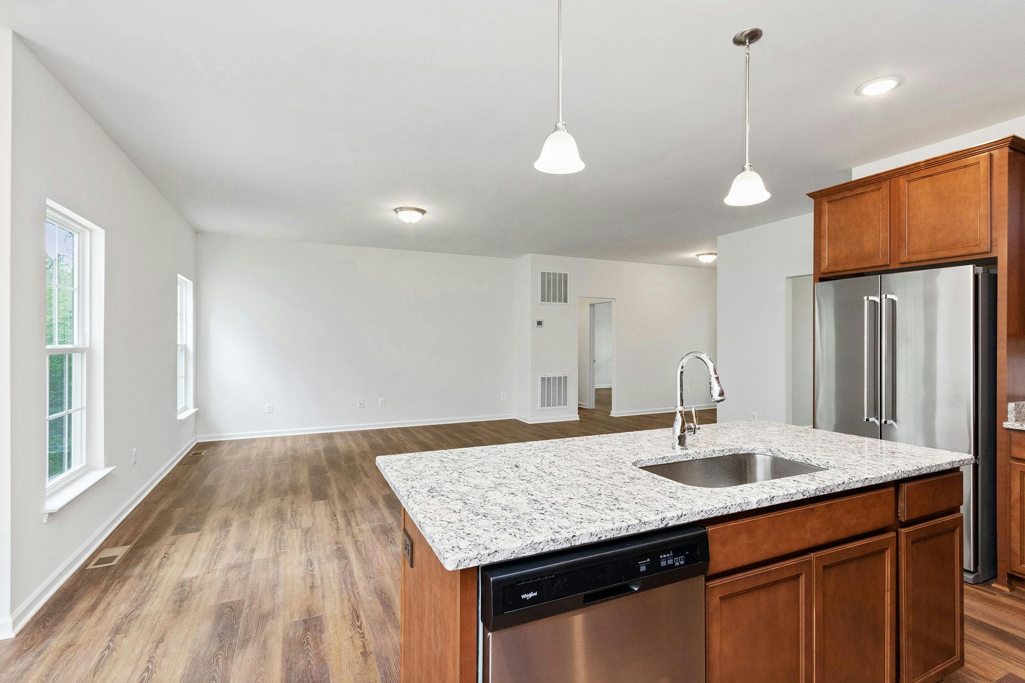 Photo Gallery Image 4