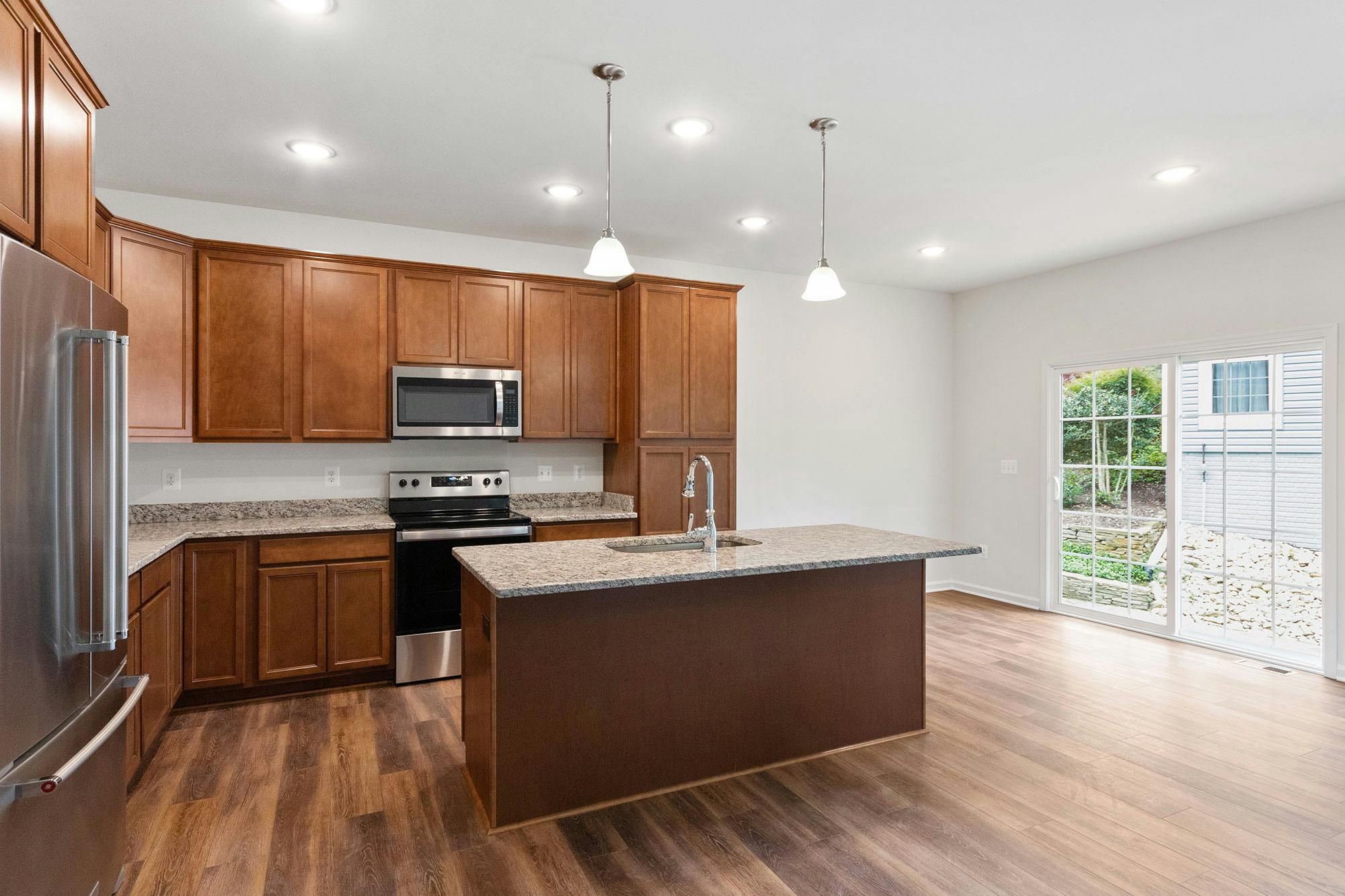 Photo Gallery Image 2