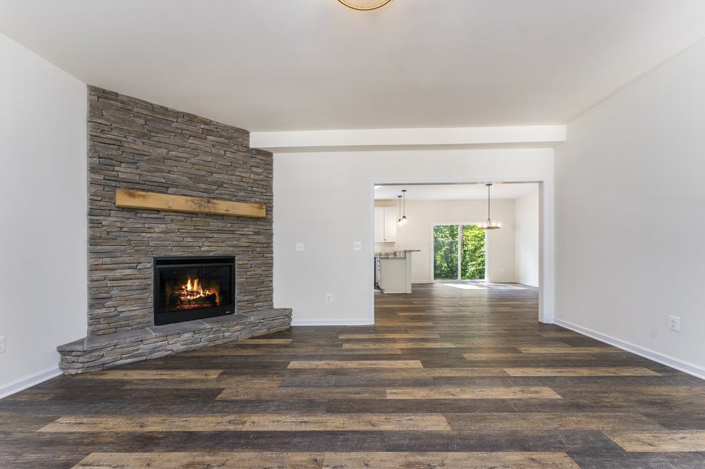 Photo Gallery Image 9