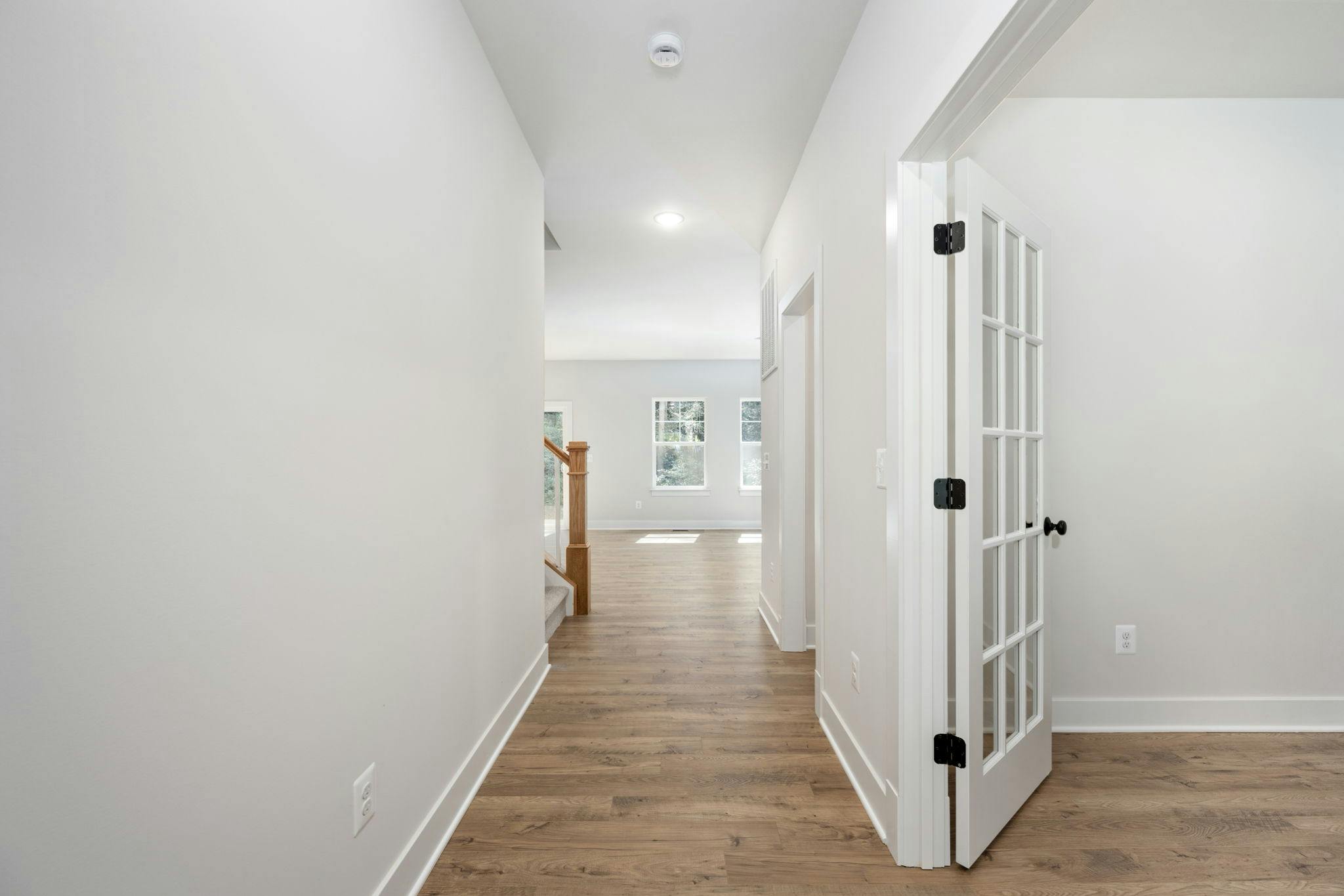 Photo Gallery Image 60