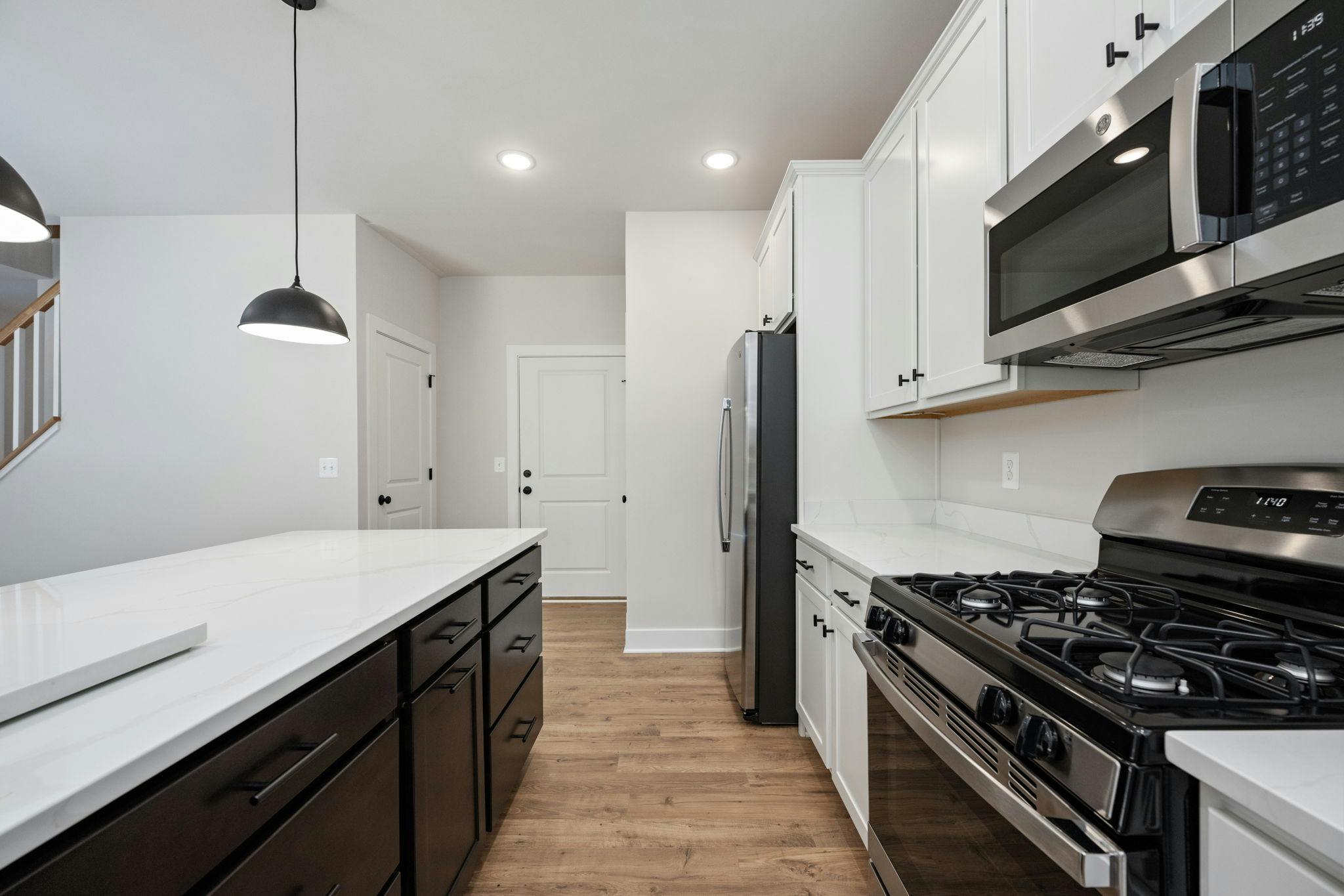 Photo Gallery Image 36