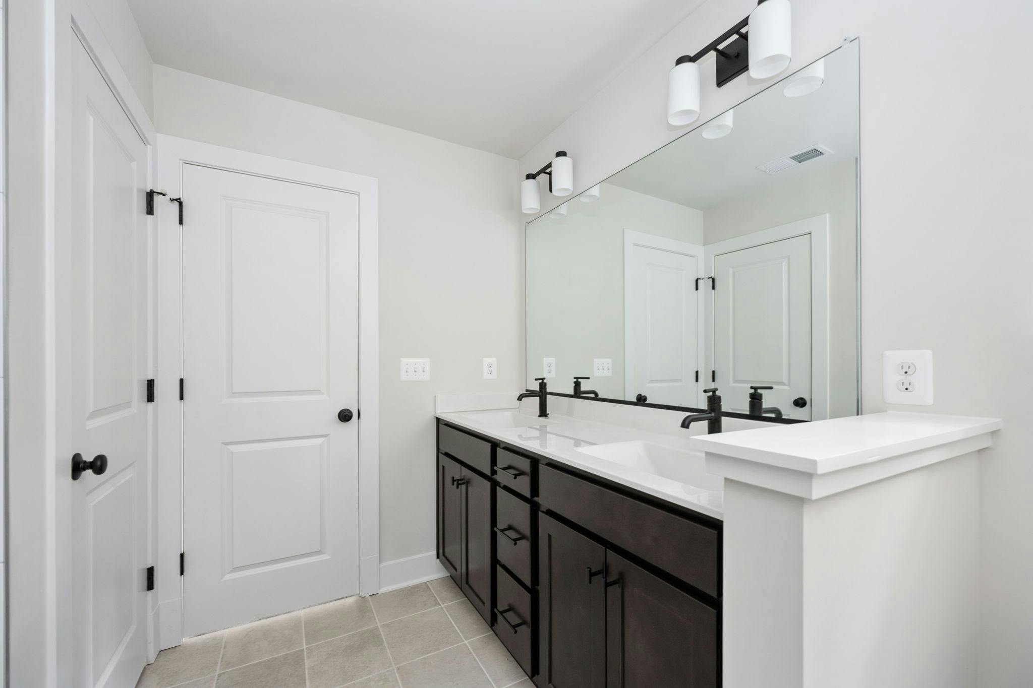 Photo Gallery Image 11