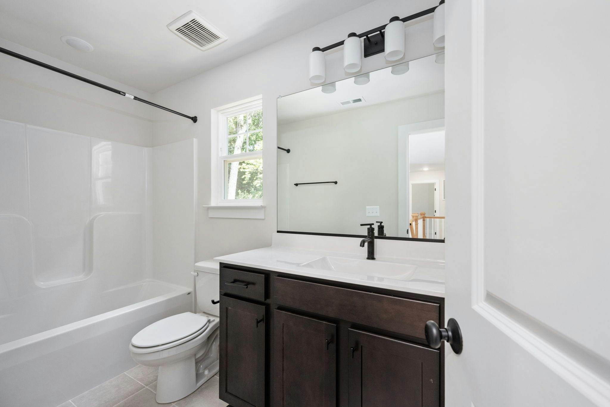 Photo Gallery Image 4