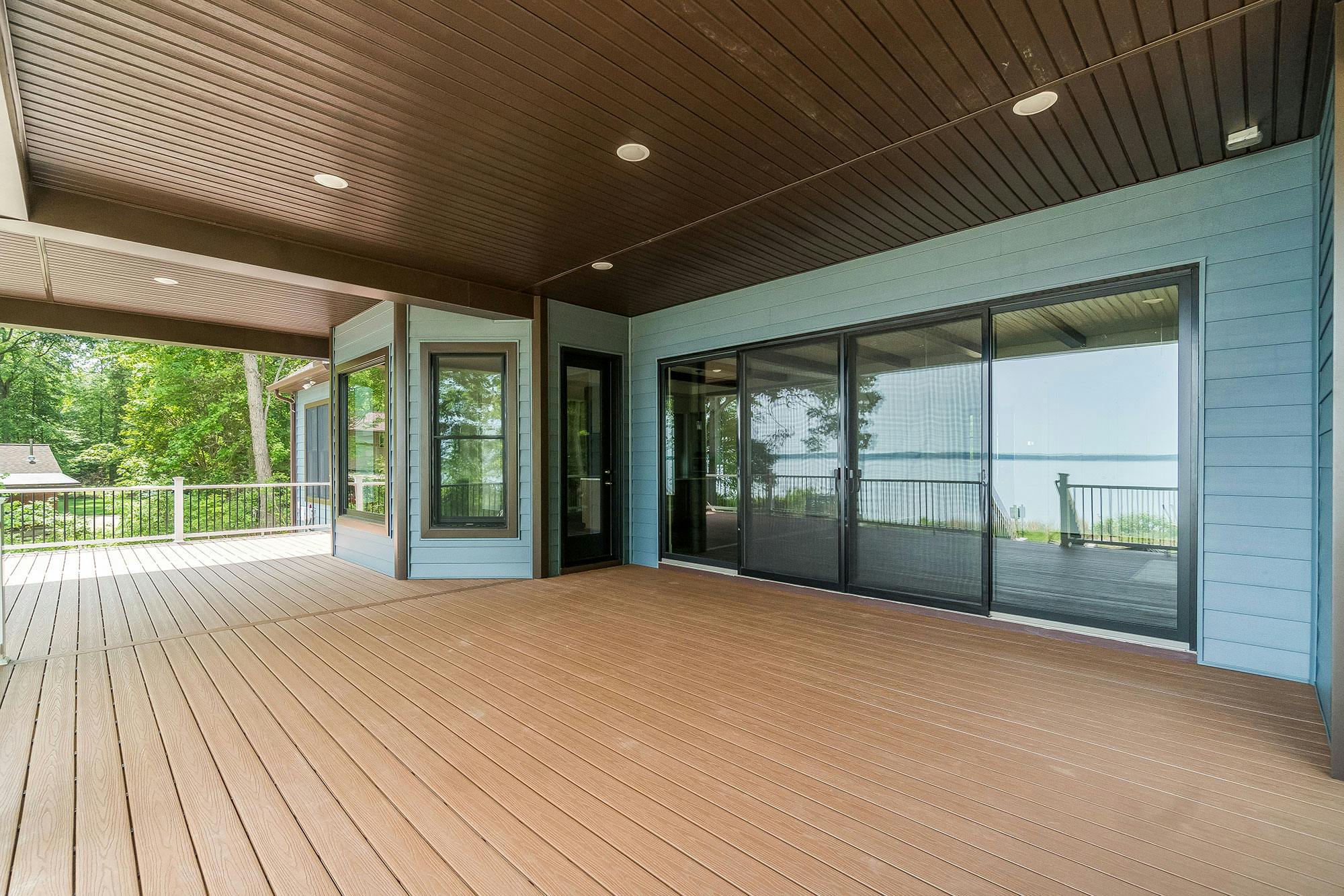 Photo Gallery Image 30