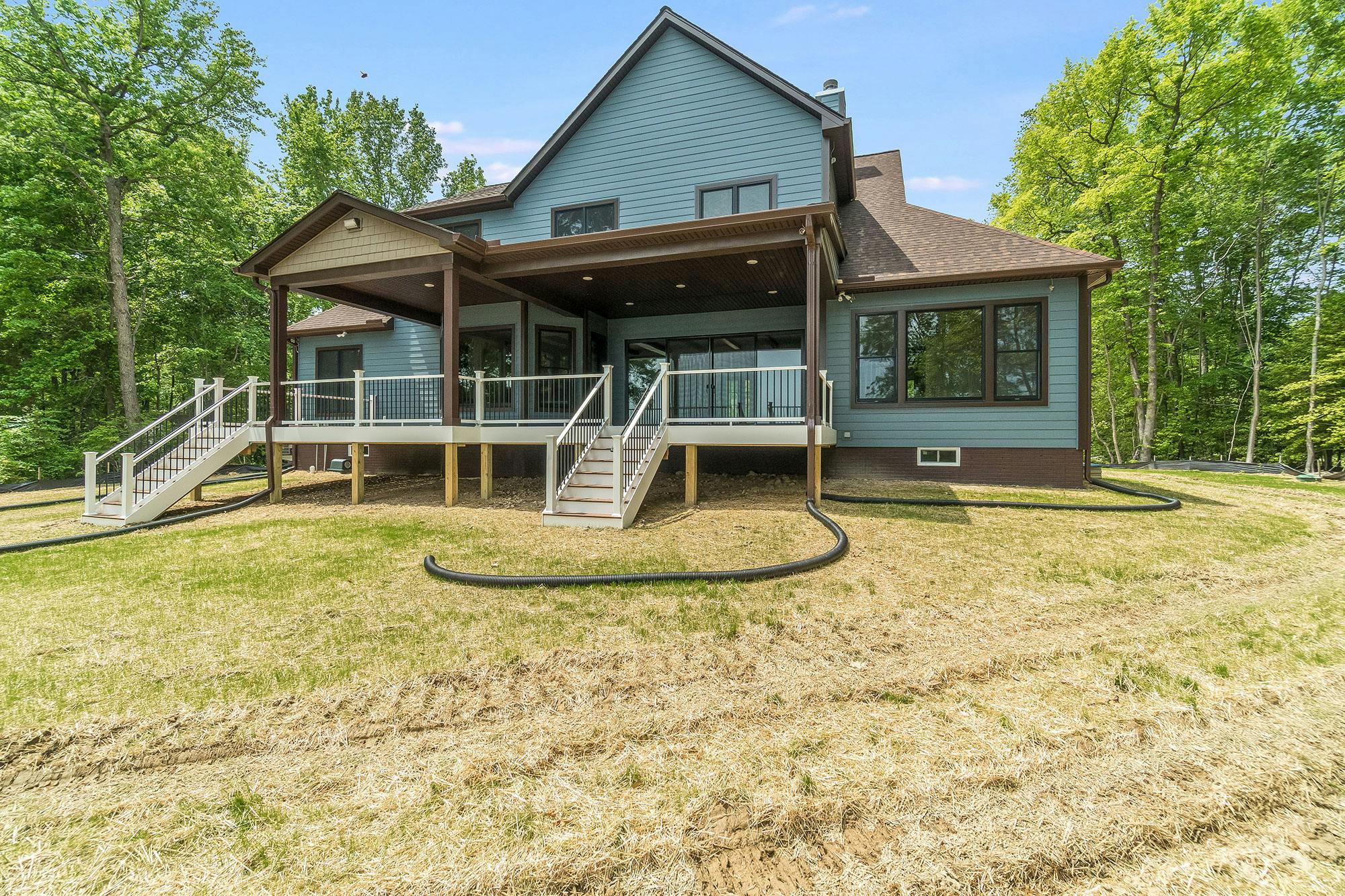 Photo Gallery Image 24