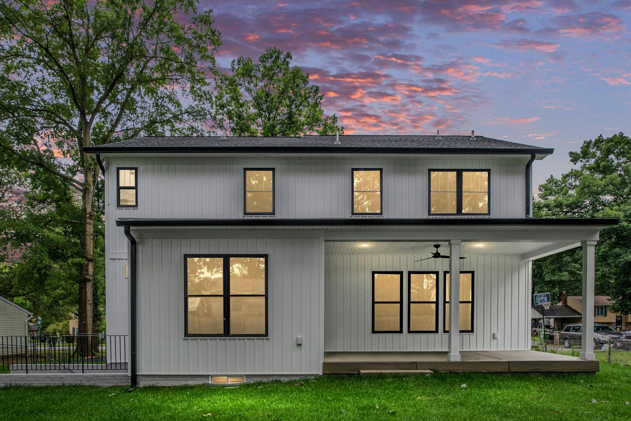 Photo Gallery Image 7