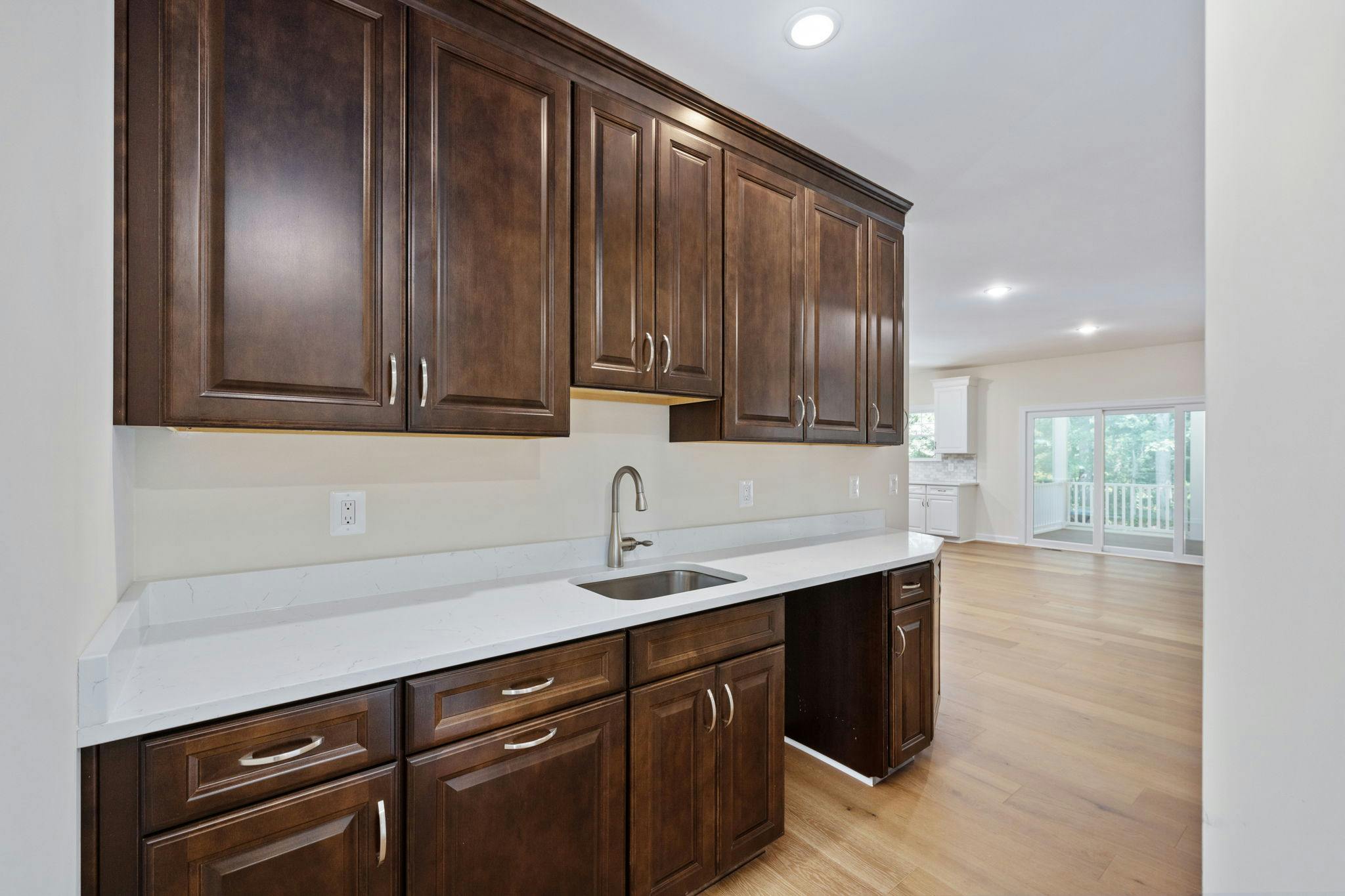 Photo Gallery Image 32