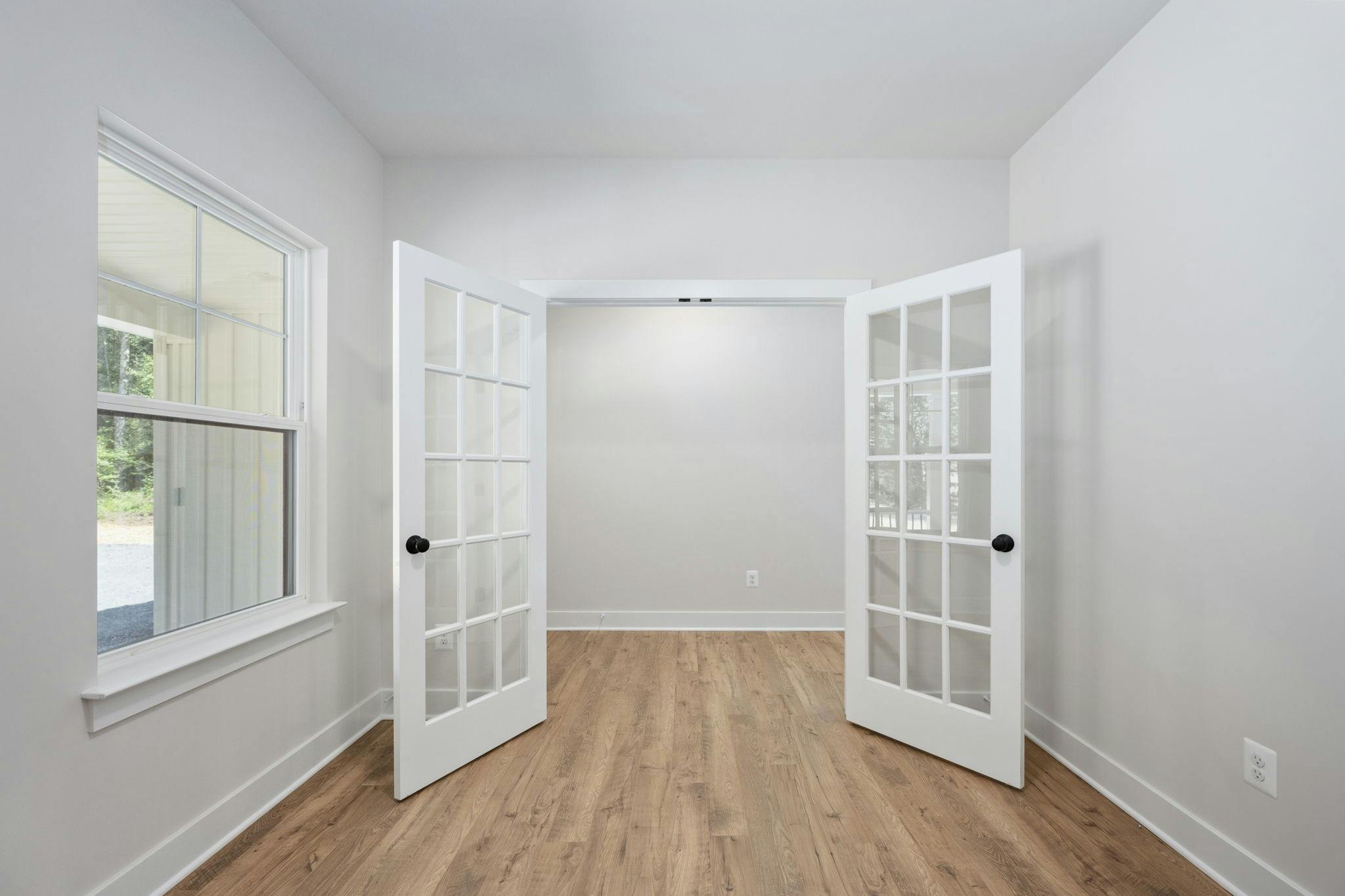 Photo Gallery Image 23