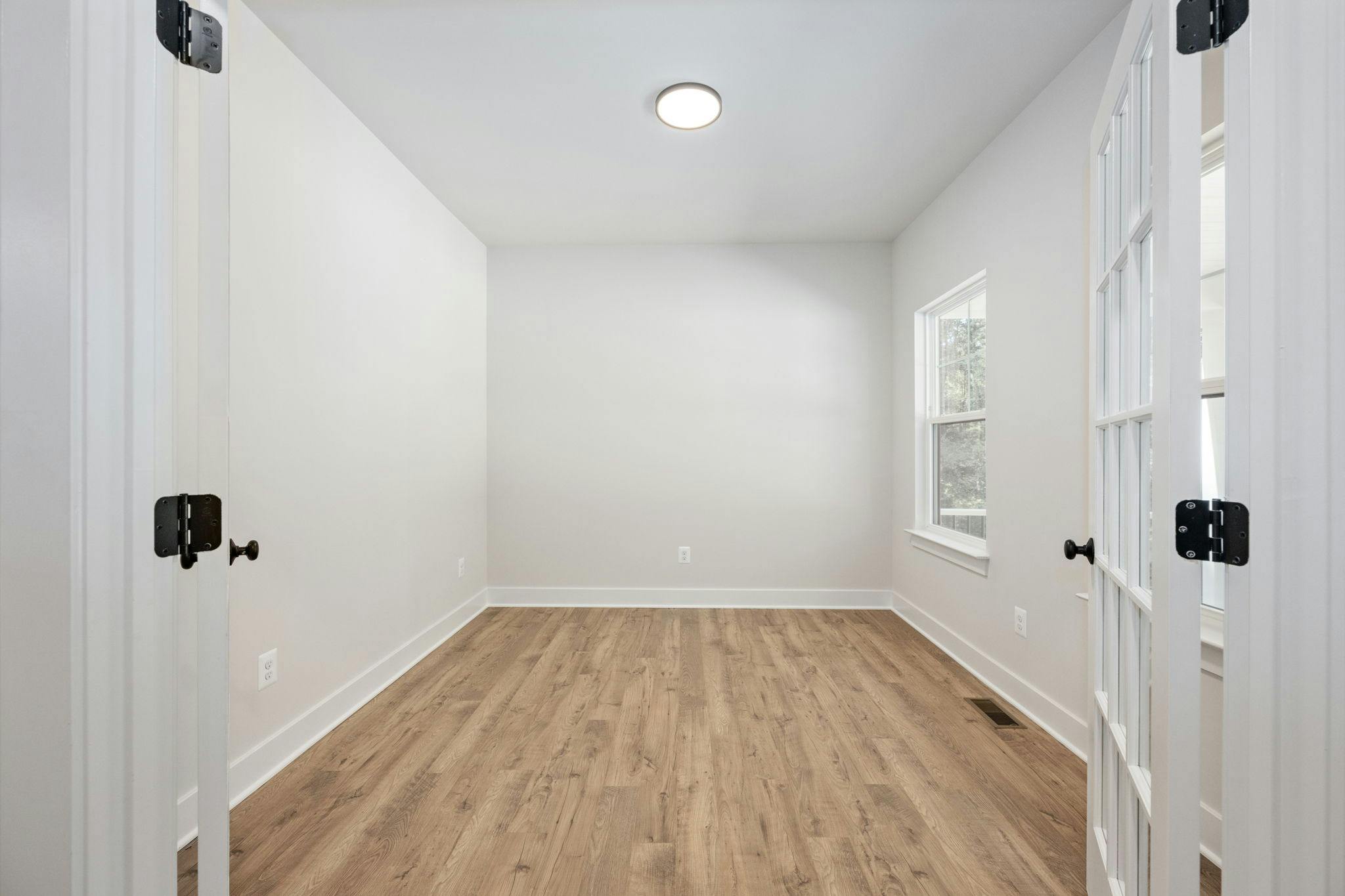 Photo Gallery Image 20