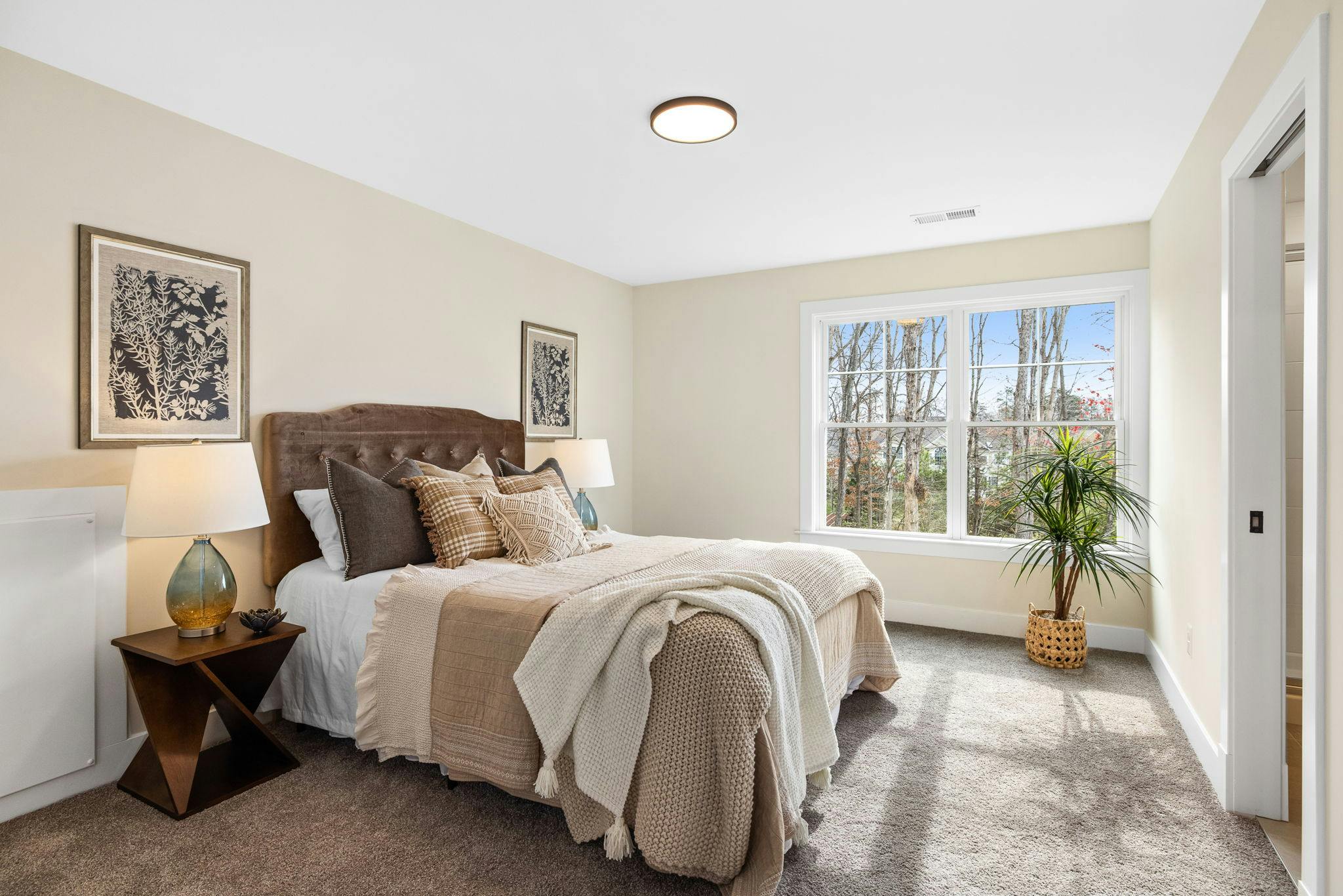 Photo Gallery Image 16