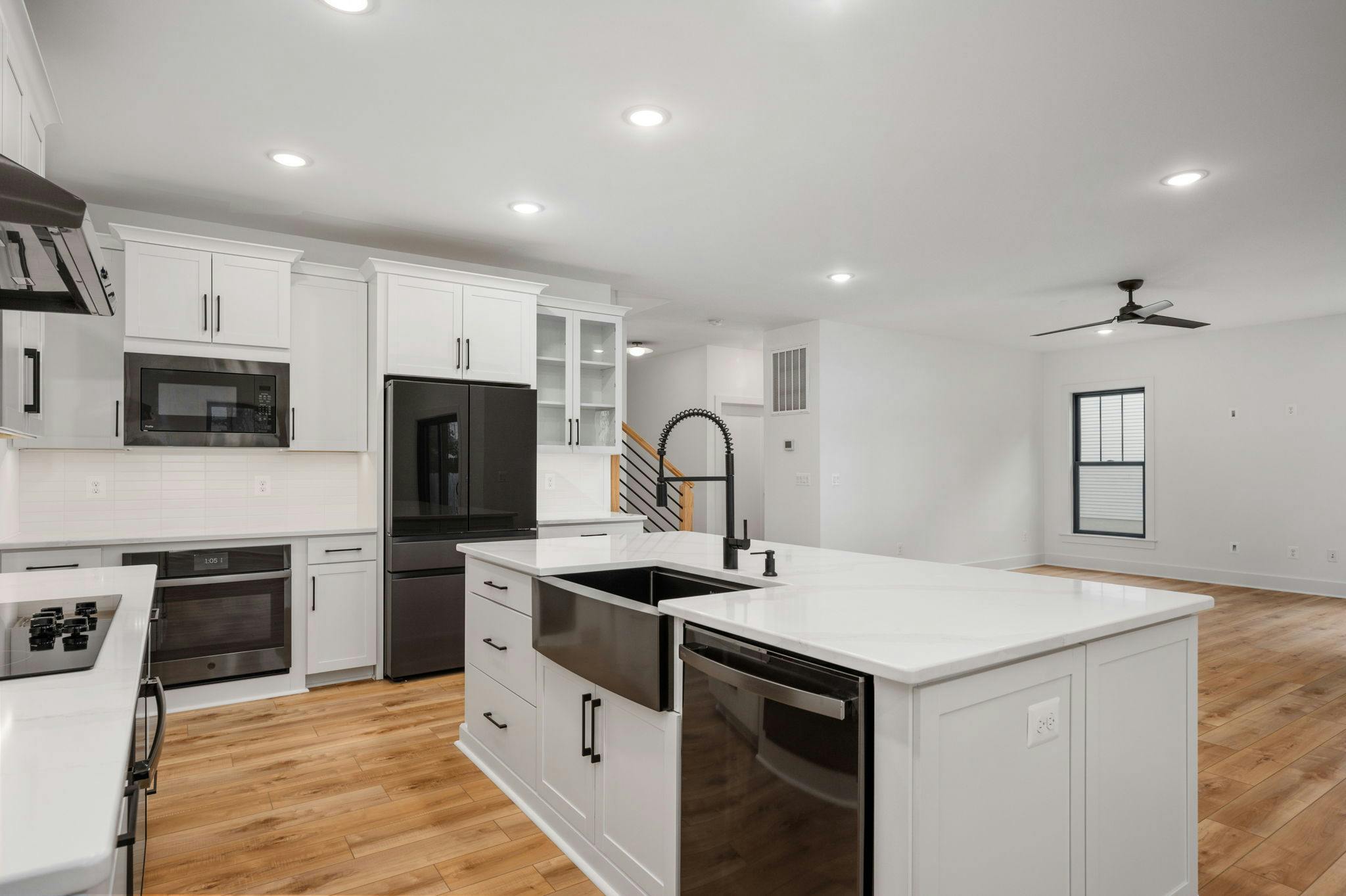 Photo Gallery Image 61