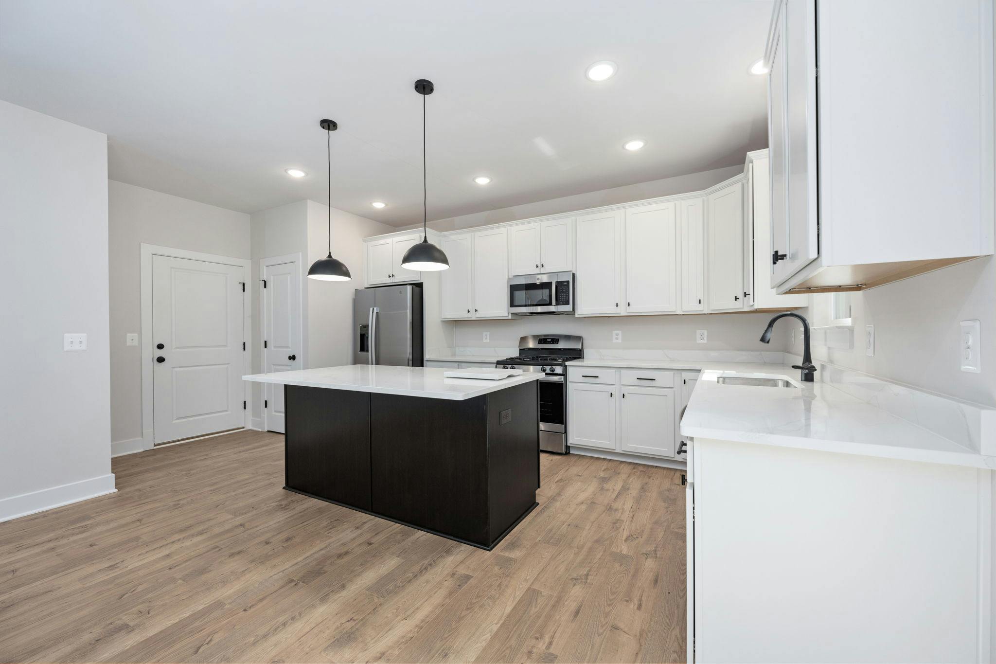 Photo Gallery Image 39