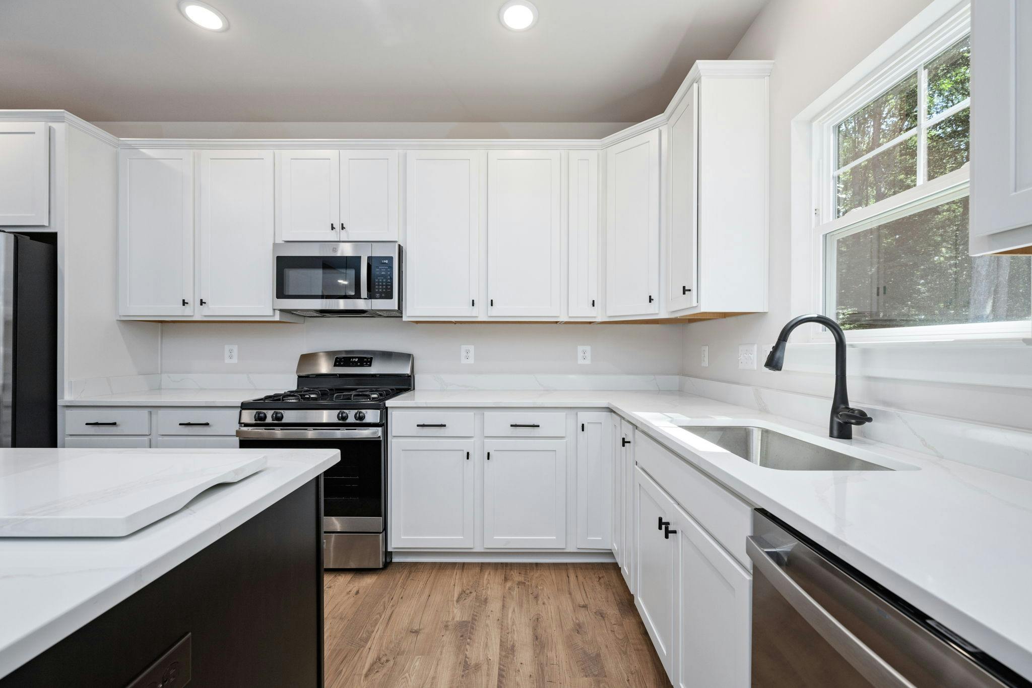 Photo Gallery Image 40