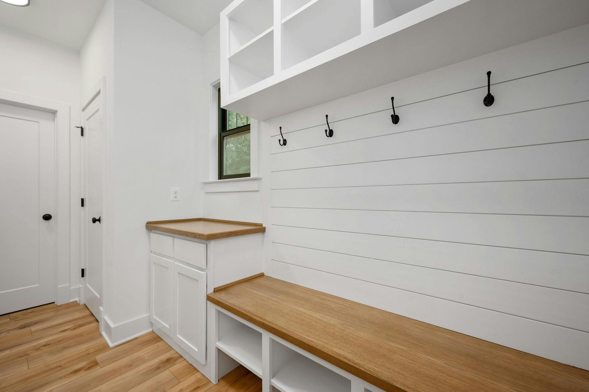 Photo Gallery Image 16