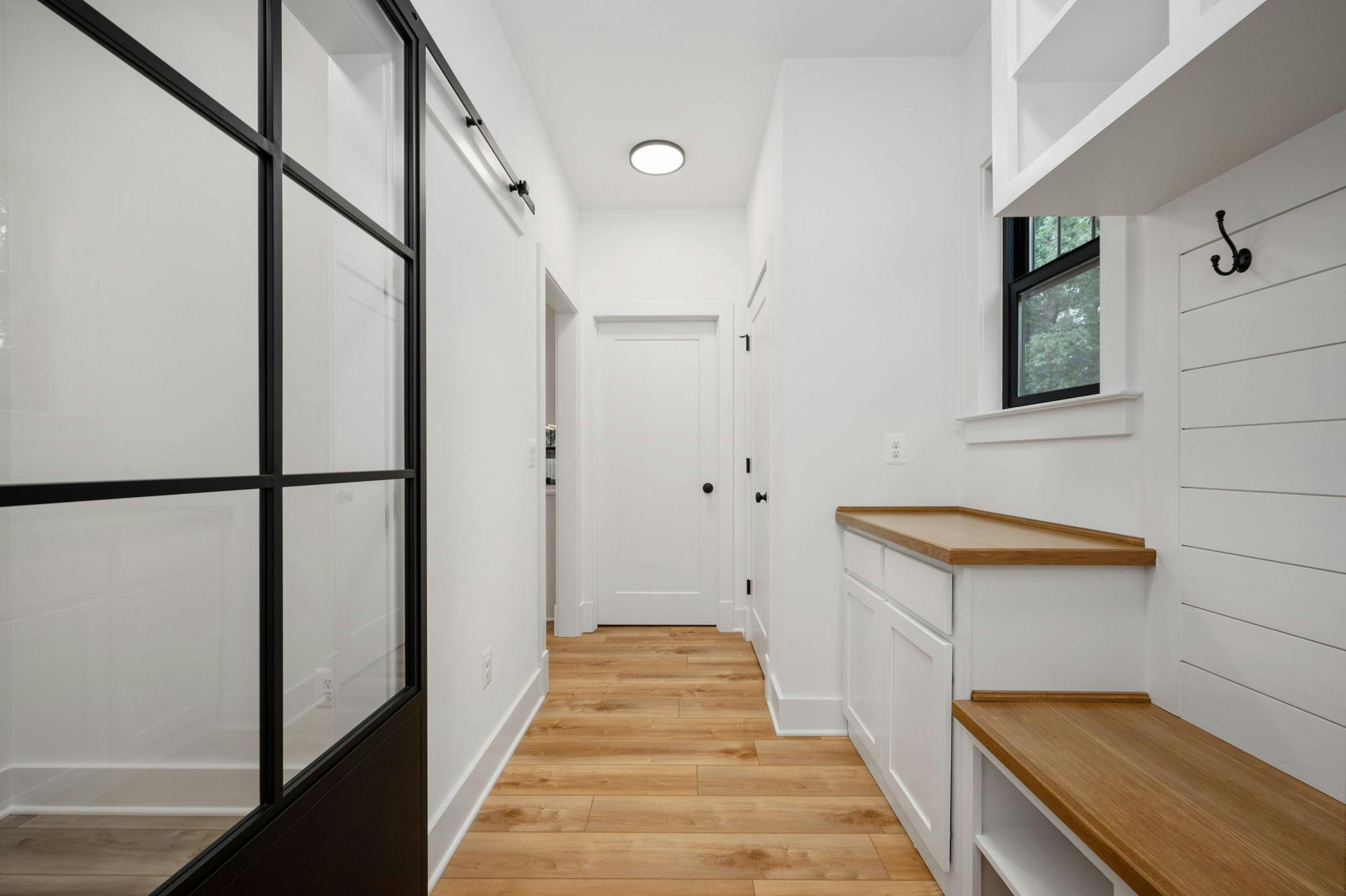 Photo Gallery Image 15