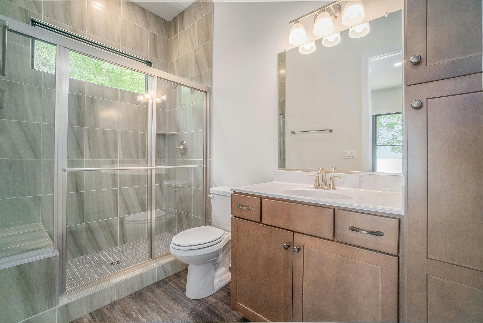 Photo Gallery Image 27